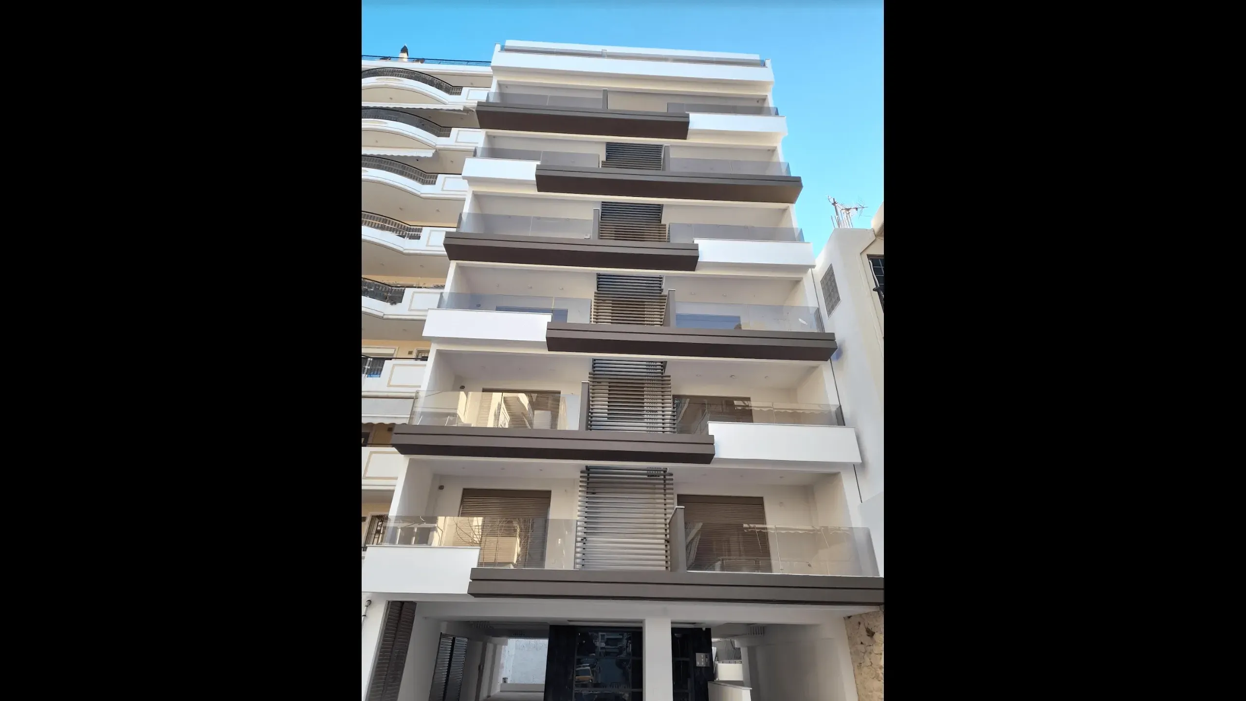 Apartments in a new residential project in South Athens 1