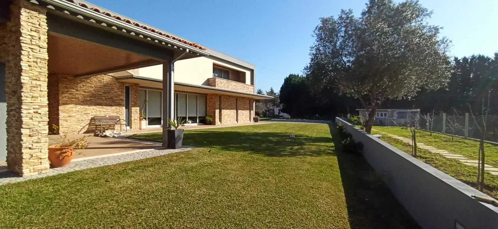 Stylish house with 4 bedrooms, Aveiry 1