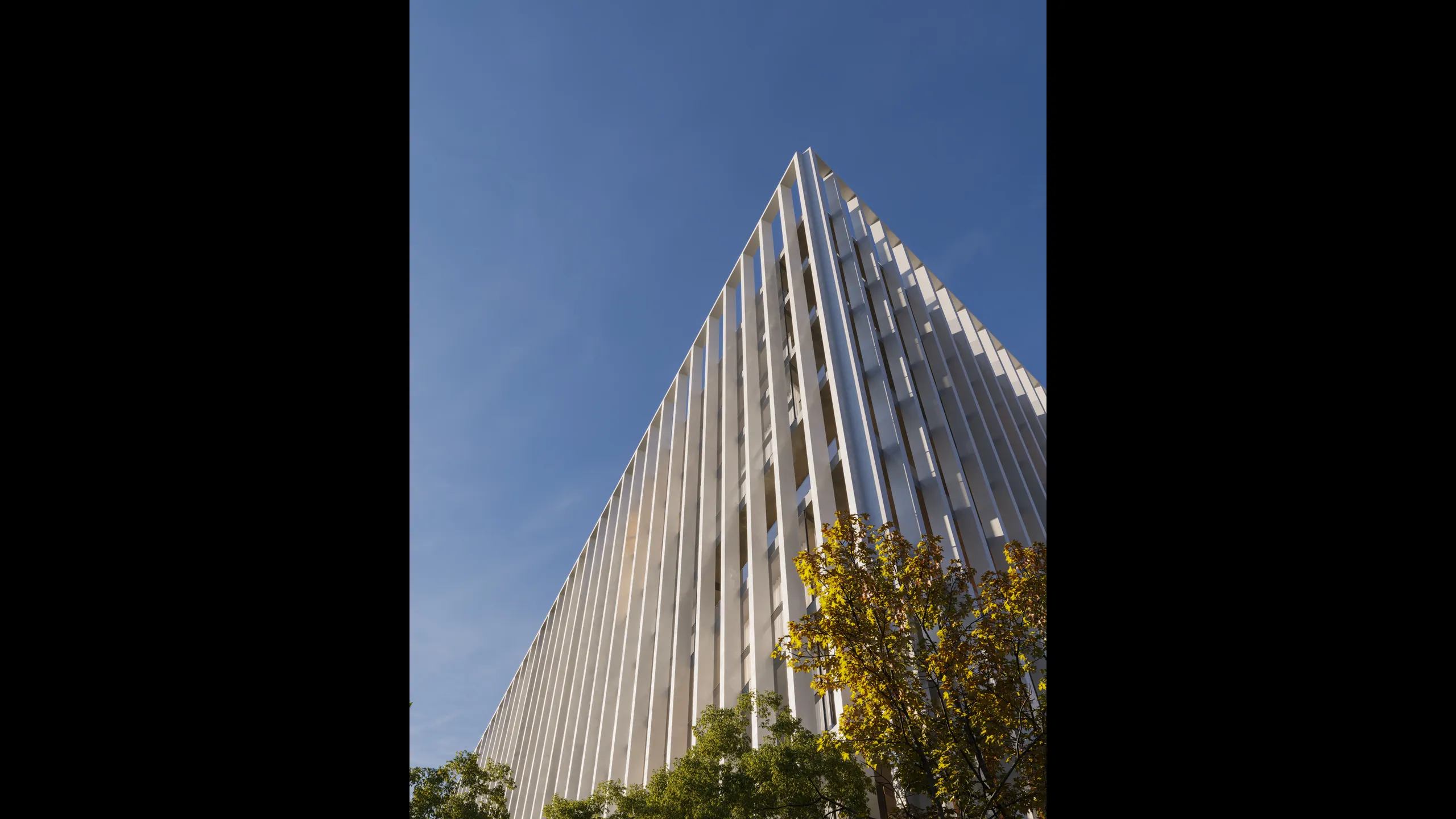 Elegant commercial building in the city center, Limassol 4