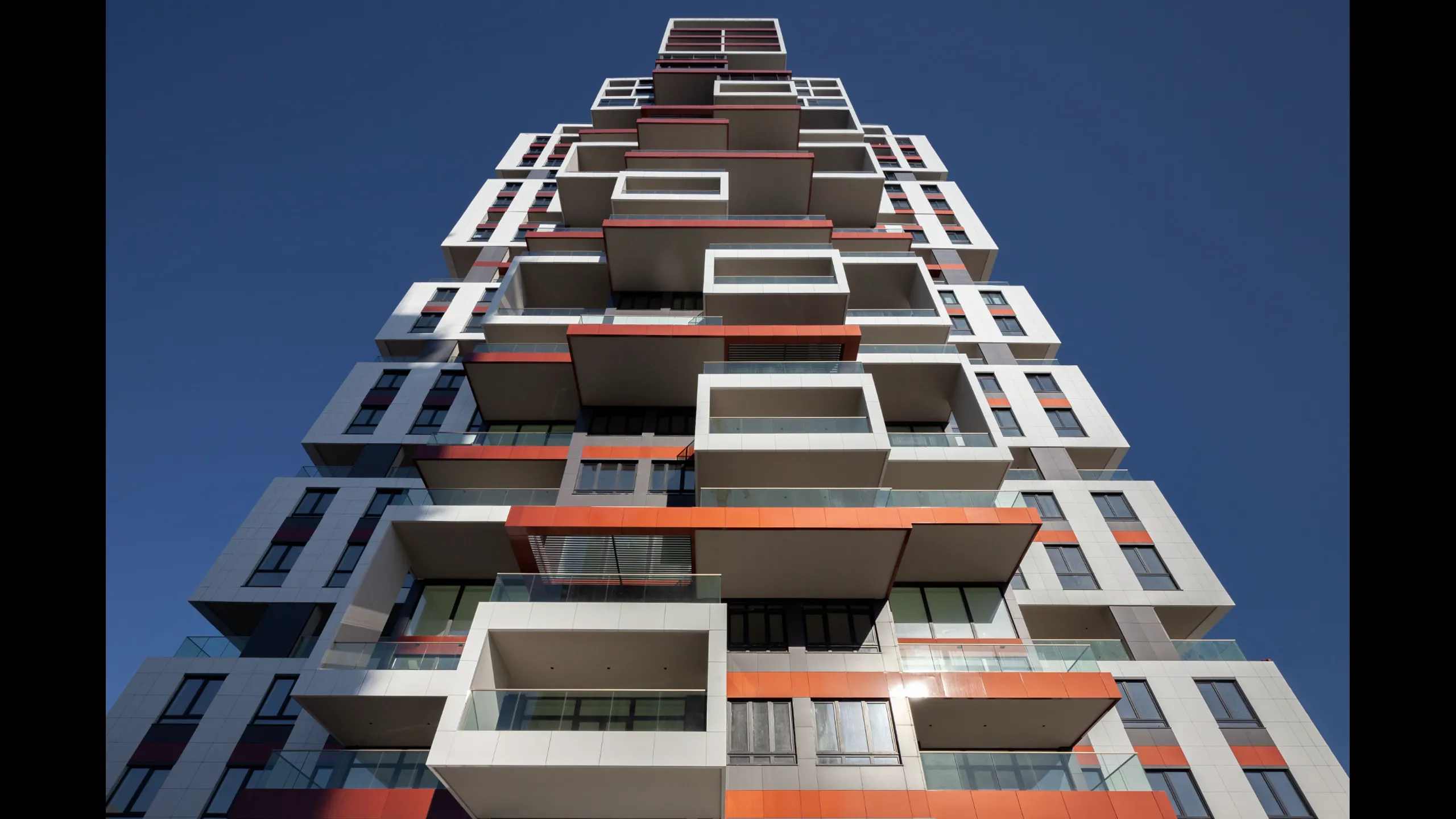 Apartments in a multi-storey residence with its own infrastructure 1