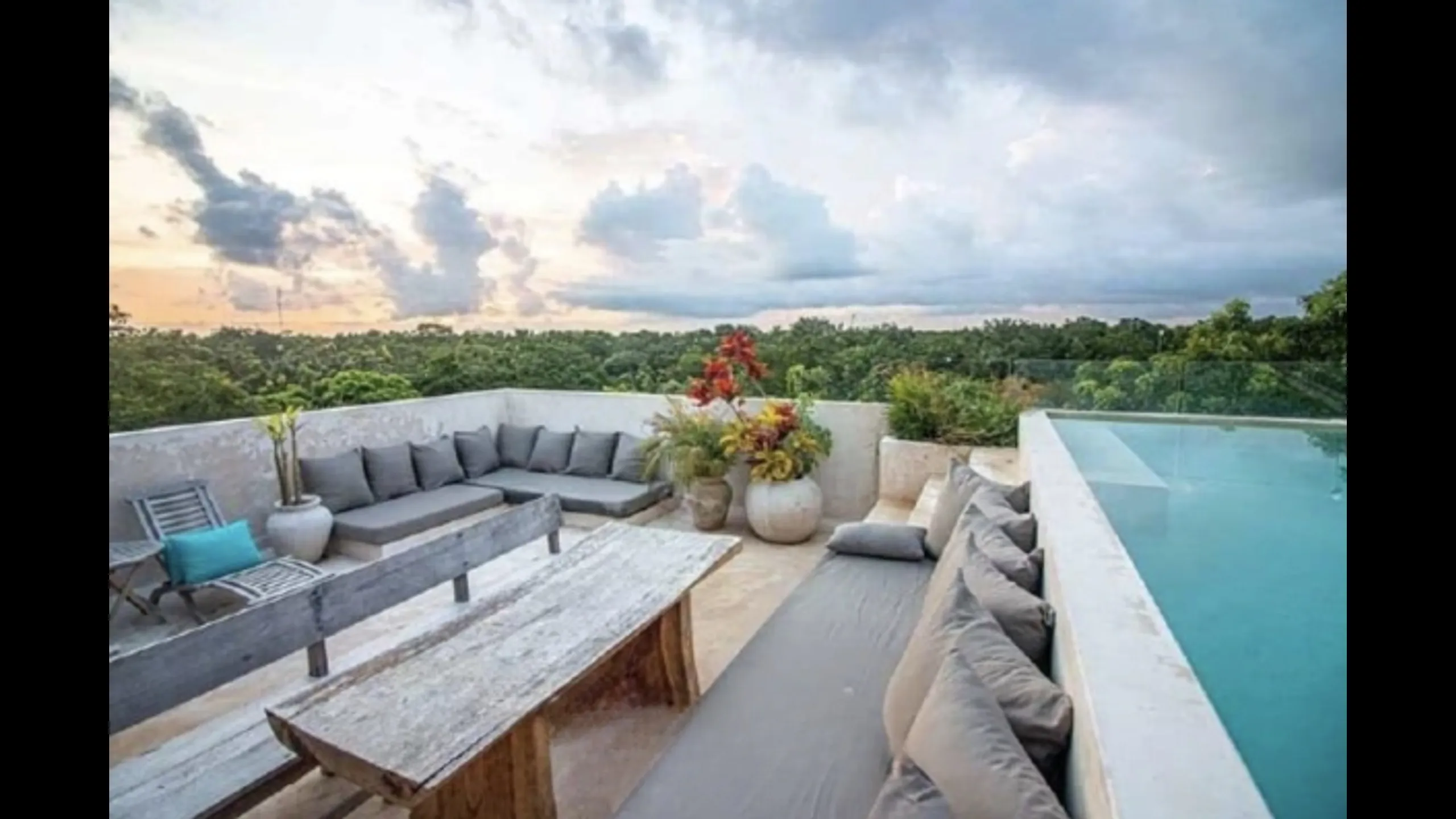 Large and stylish maisonette with 3 bedrooms, Glyfada, Athens 1