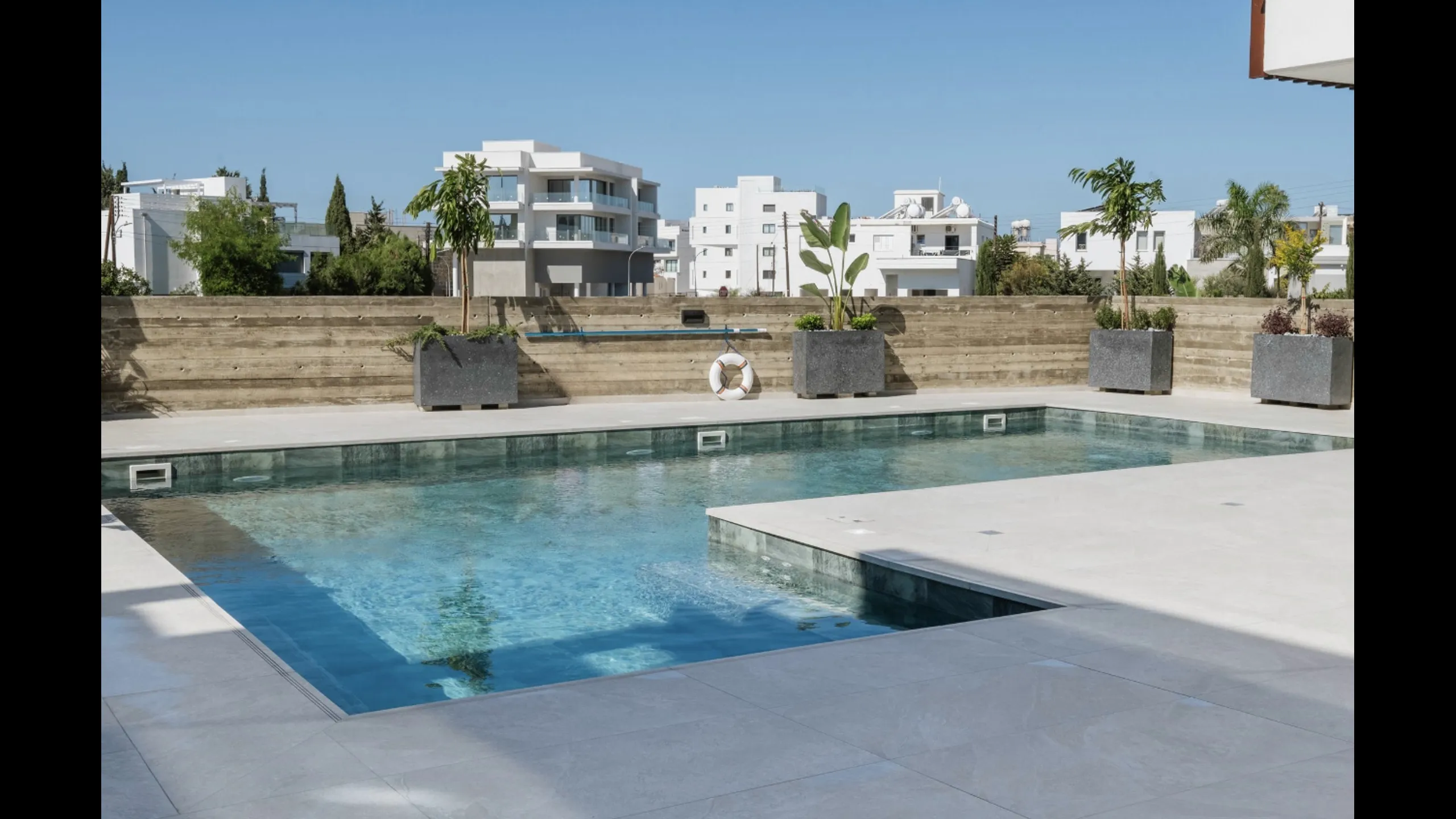 Apartments and villa with a pool in a new residential project 4
