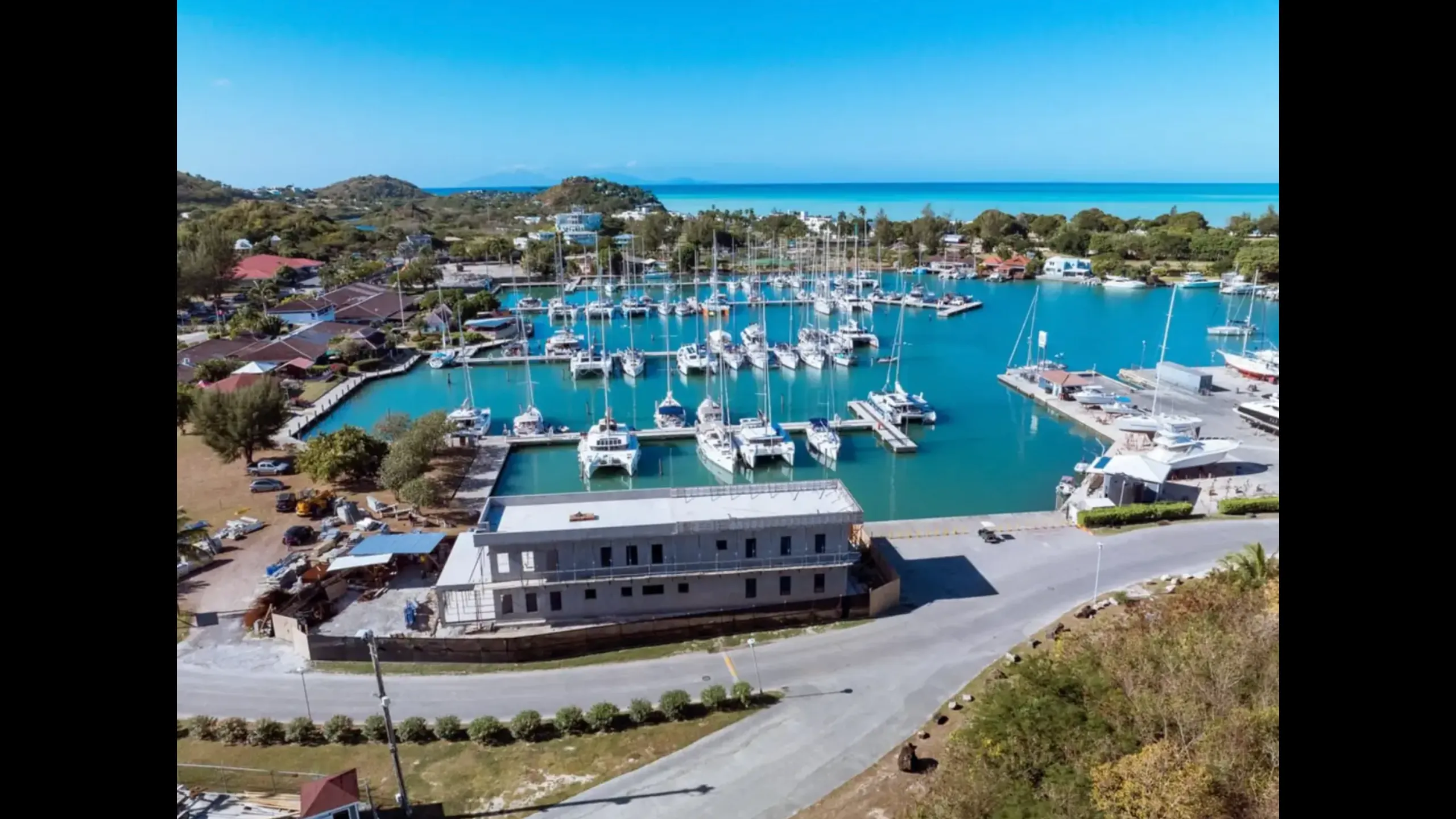 Share and full ownership of villas in a residential complex 29
