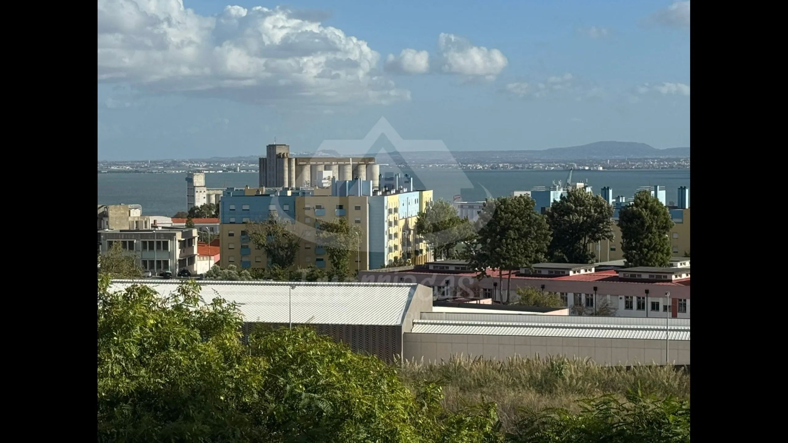 Comfortable apartments with 3 bedrooms, Braco de Prata, Lisbon 3