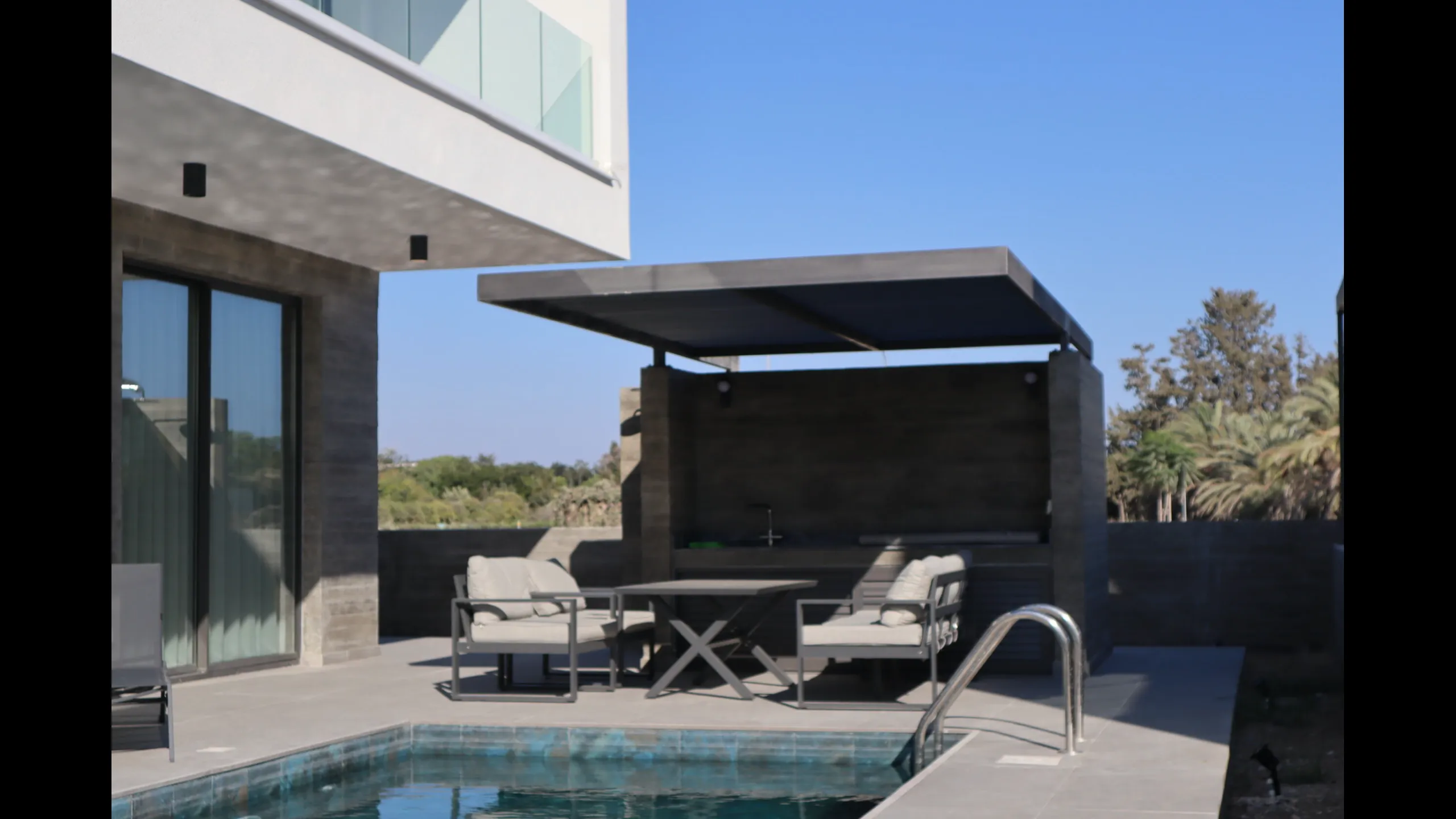 Modern villa with pool in a gated community 6