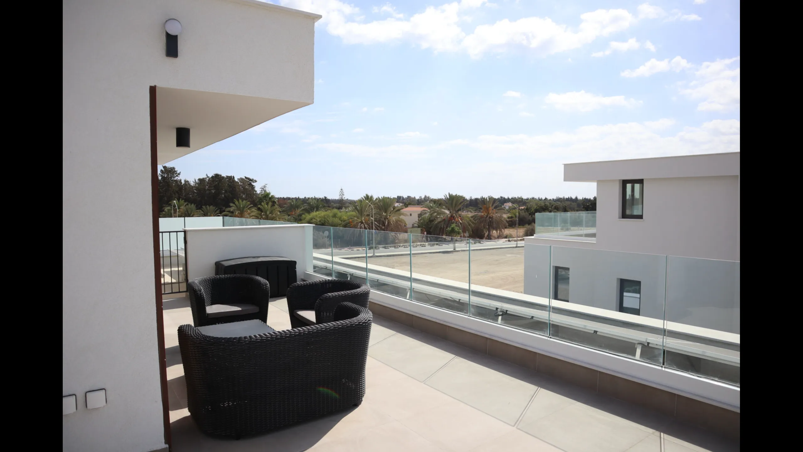 Modern villa with pool in a gated community 11