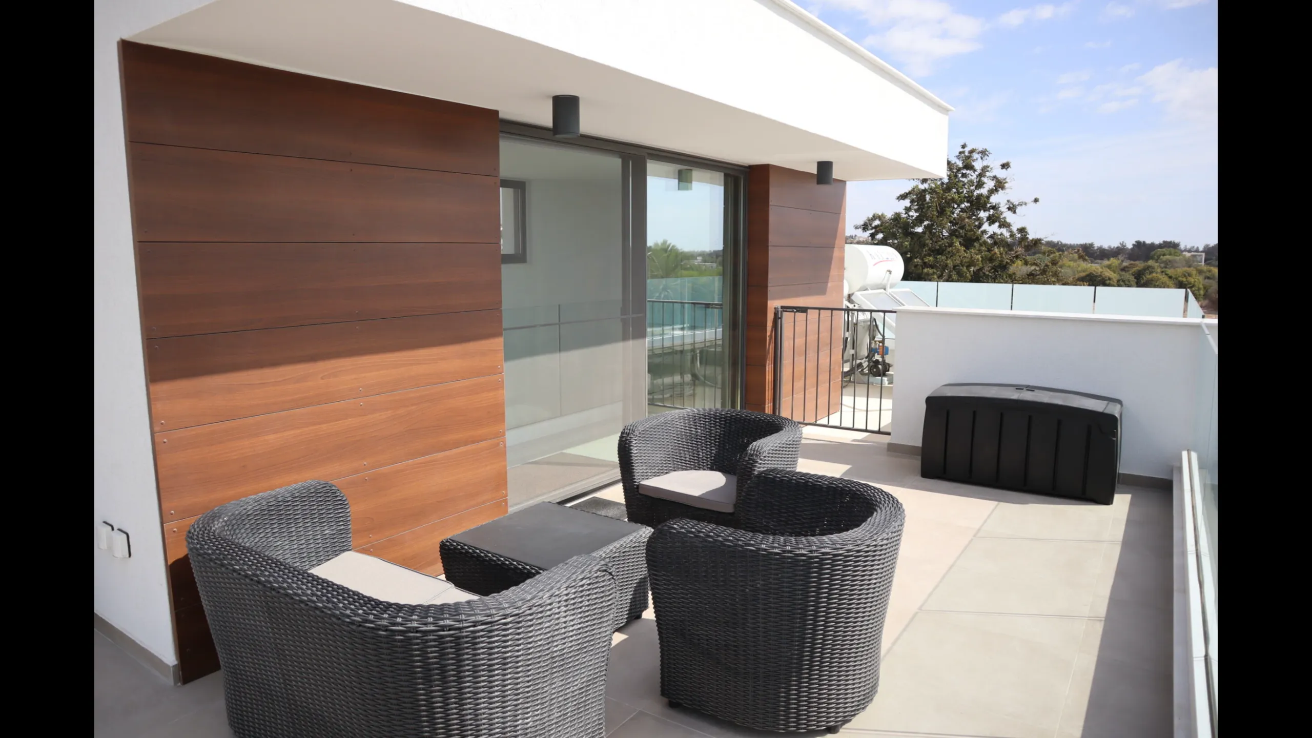 Modern villa with pool in a gated community 10