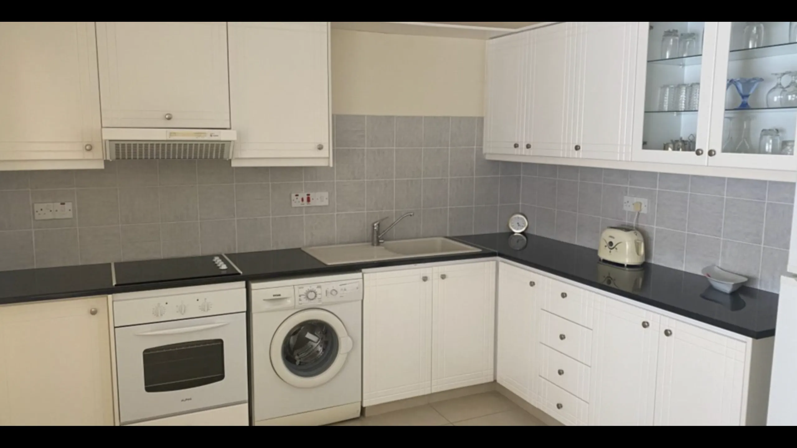 Cosy apartments, Geroskipou, Paphos 13