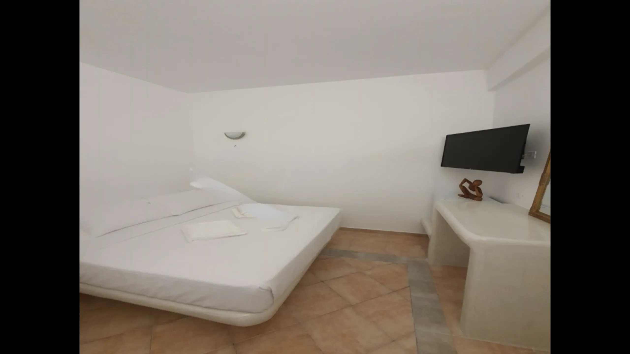 Elegant villa, Thira, Santorini 5