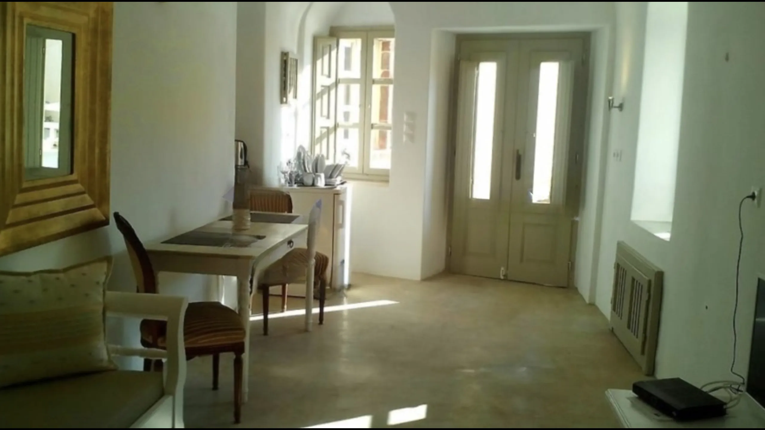 Elegant hotel, Thira, Santorini 8