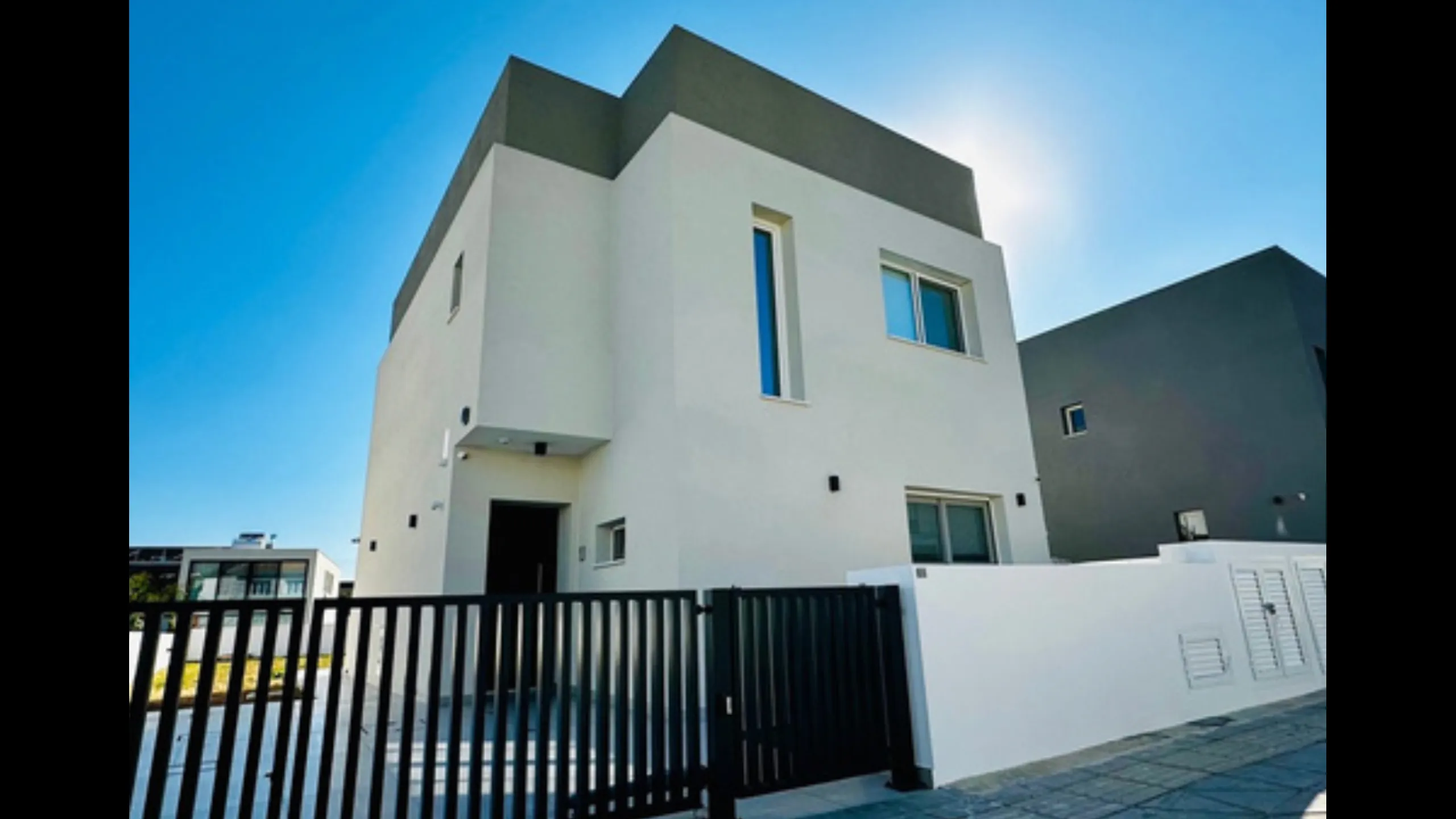 Elegant houses with 3 bedrooms, Parekklisia, Limassol 3