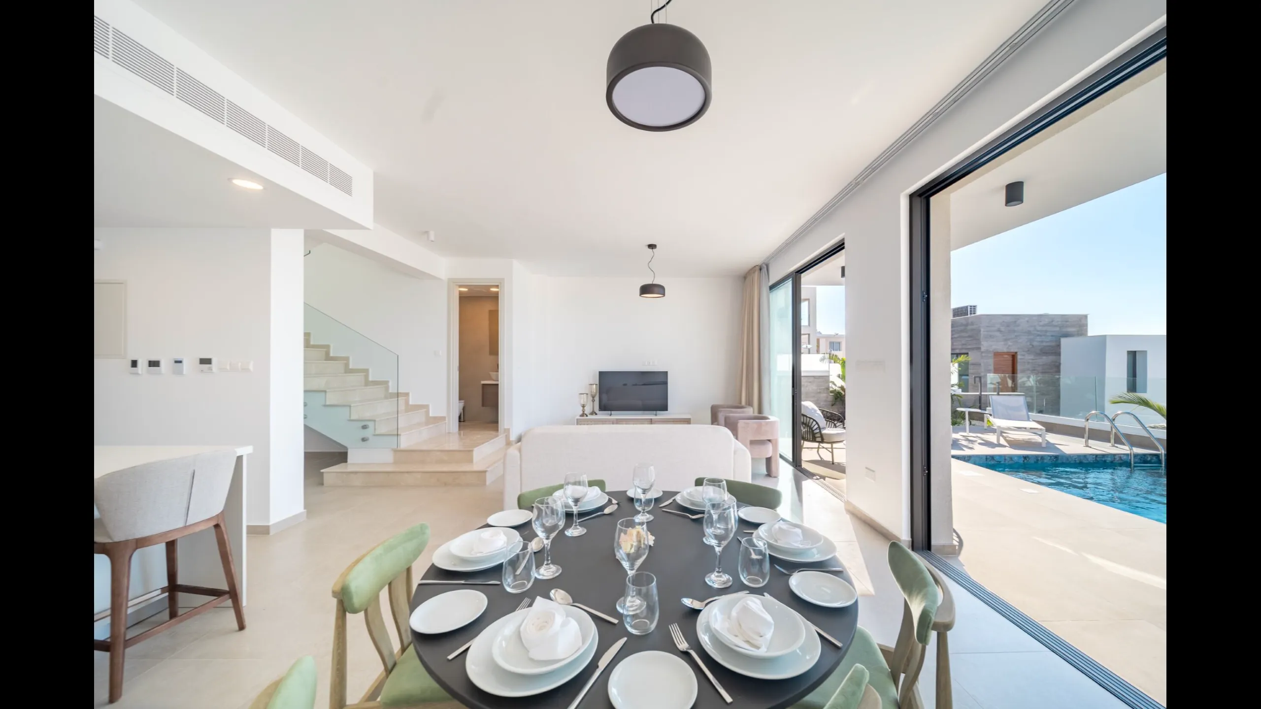 Large villas with 3 bedrooms, Chloraka, Paphos 13