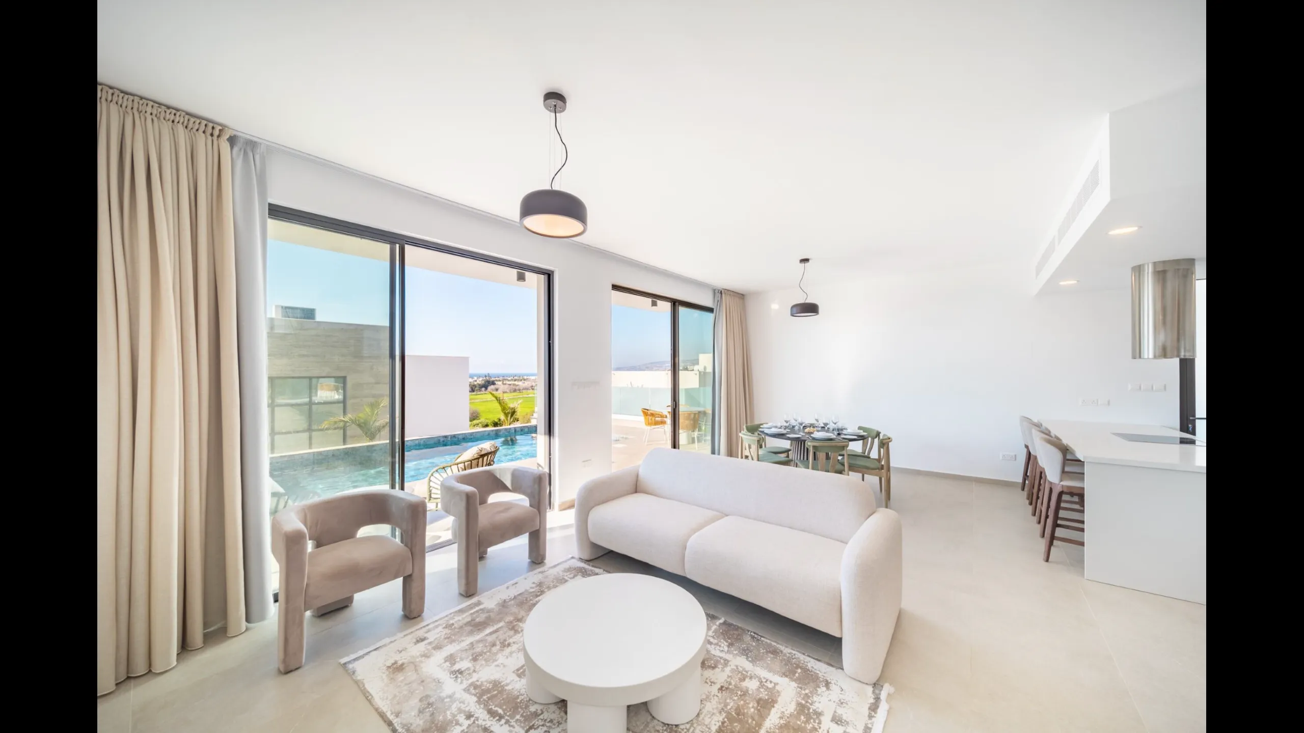 Large villas with 3 bedrooms, Chloraka, Paphos 8