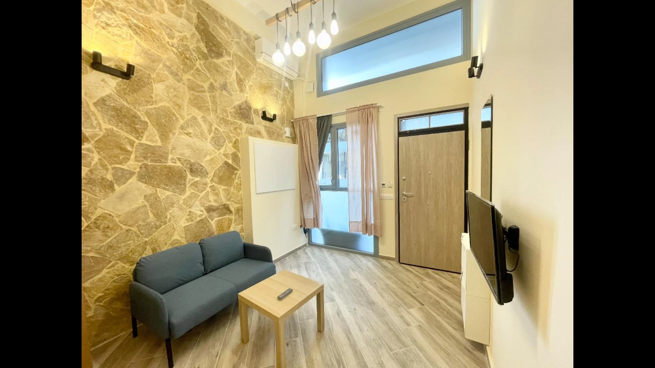 Стильные апартаменты с гарантированным доходом, Центральные Афины 3