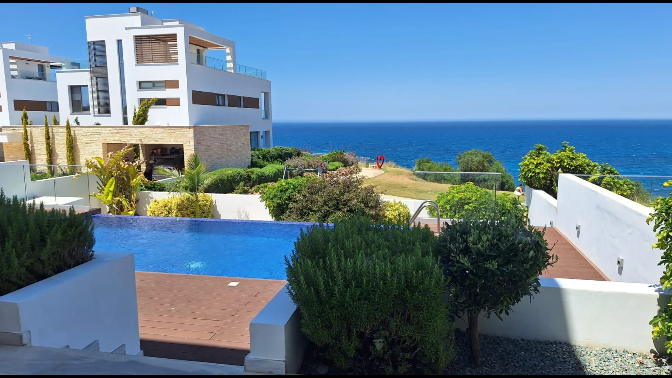 Elegant villas, Kissonerga, Paphos 3