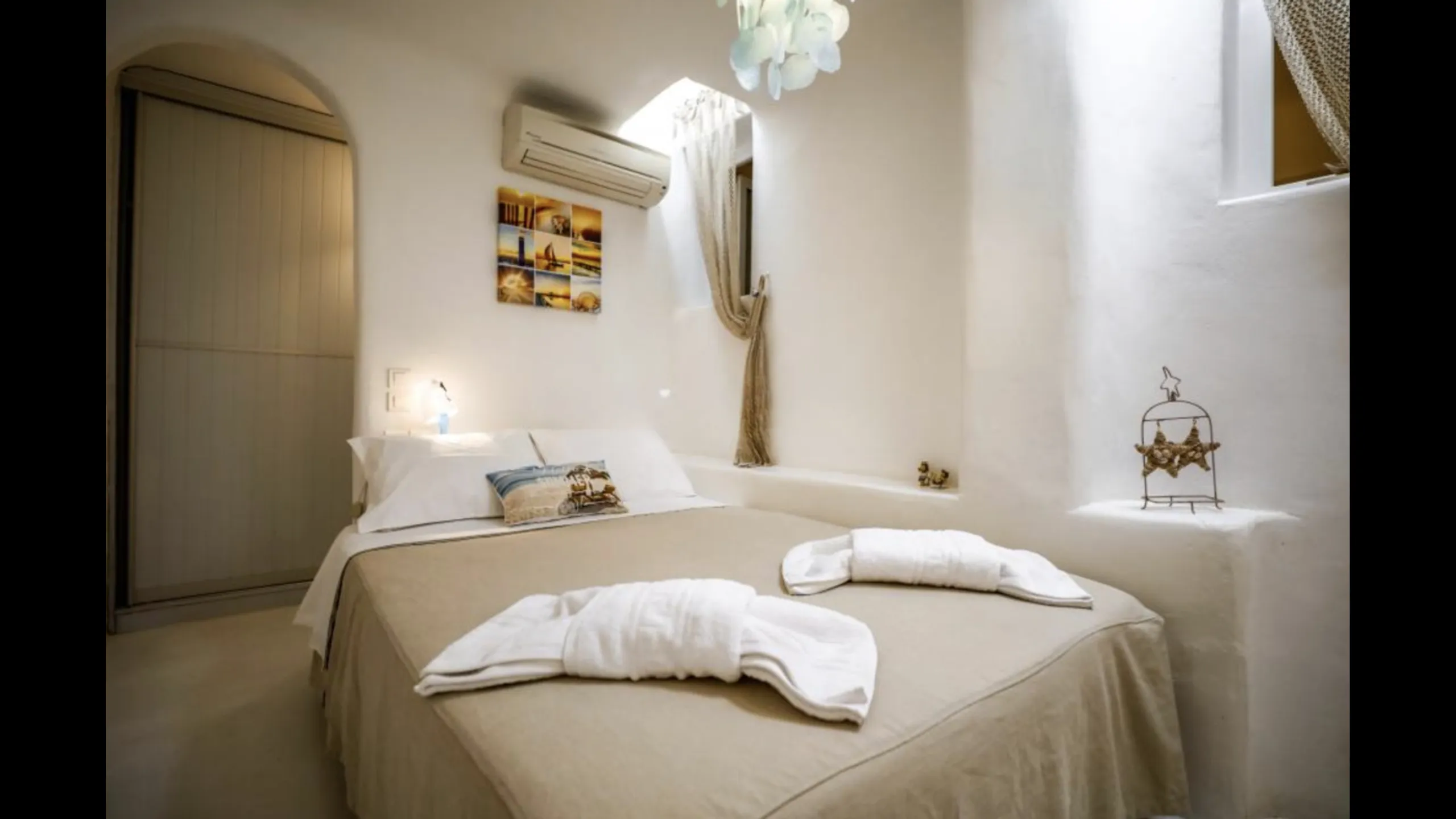 House in traditional style, Kalafati, Mykonos 8