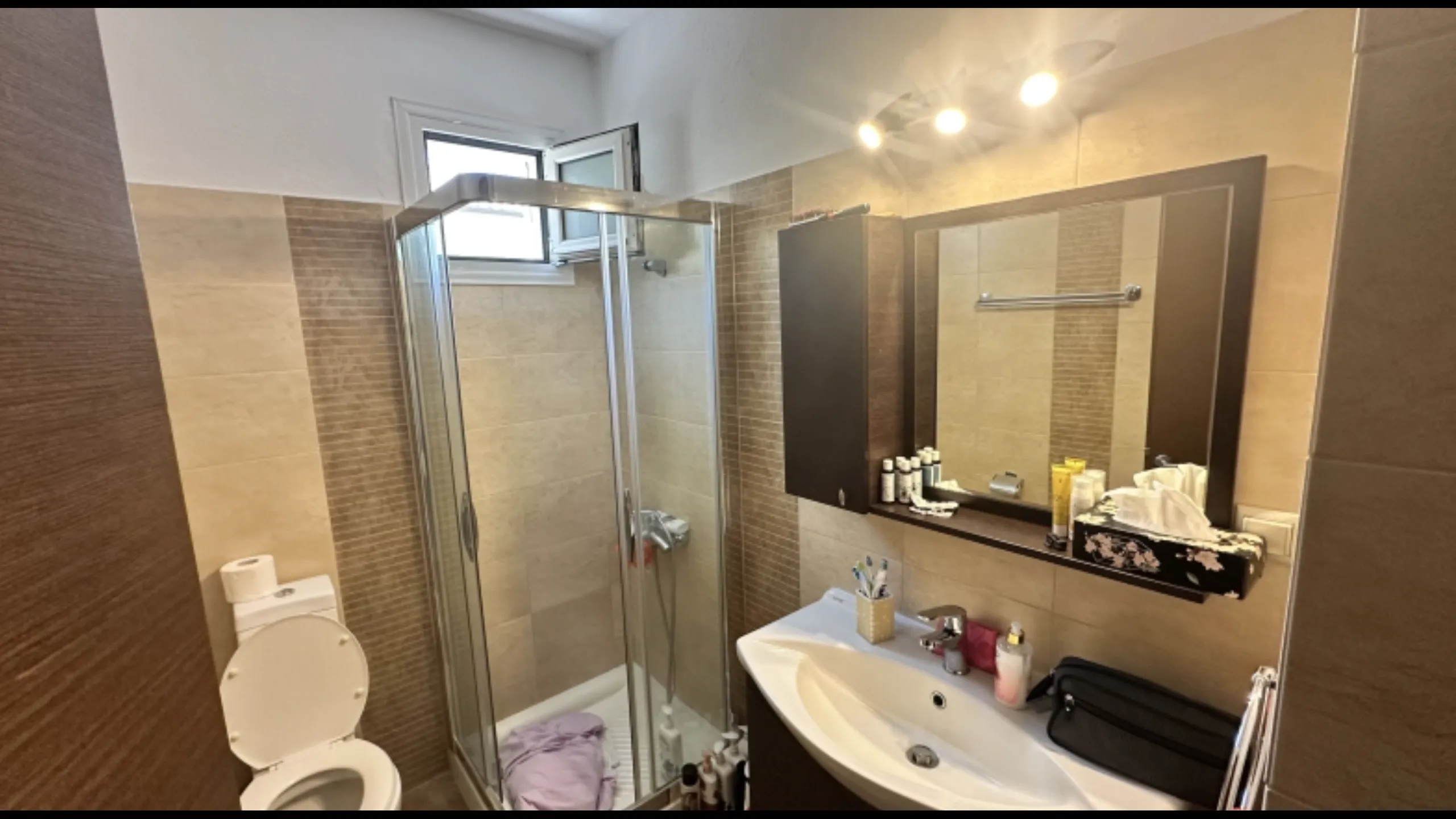 Современный мезонет, Вурвуру, Ситония 17