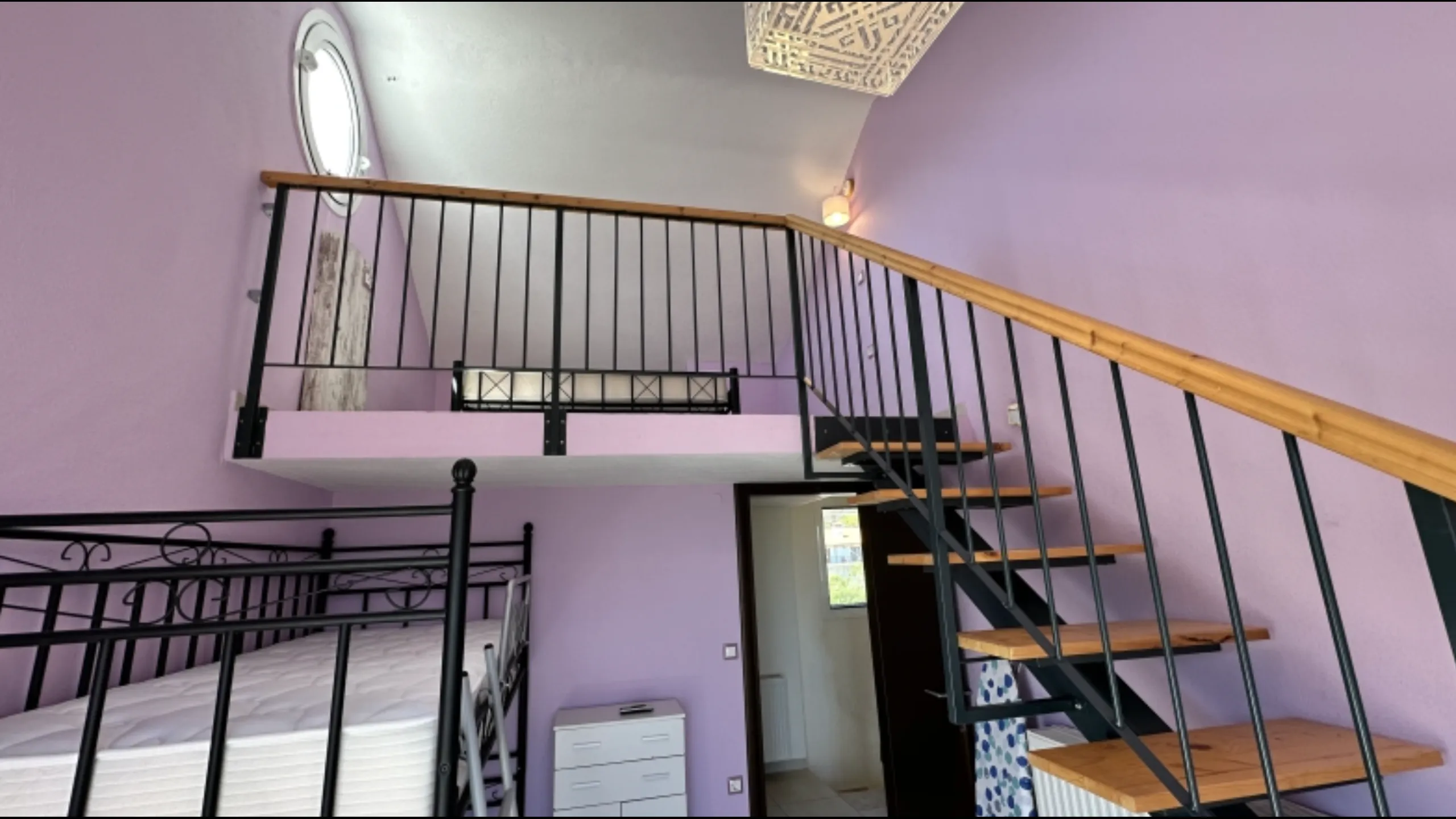 Современный мезонет, Вурвуру, Ситония 18