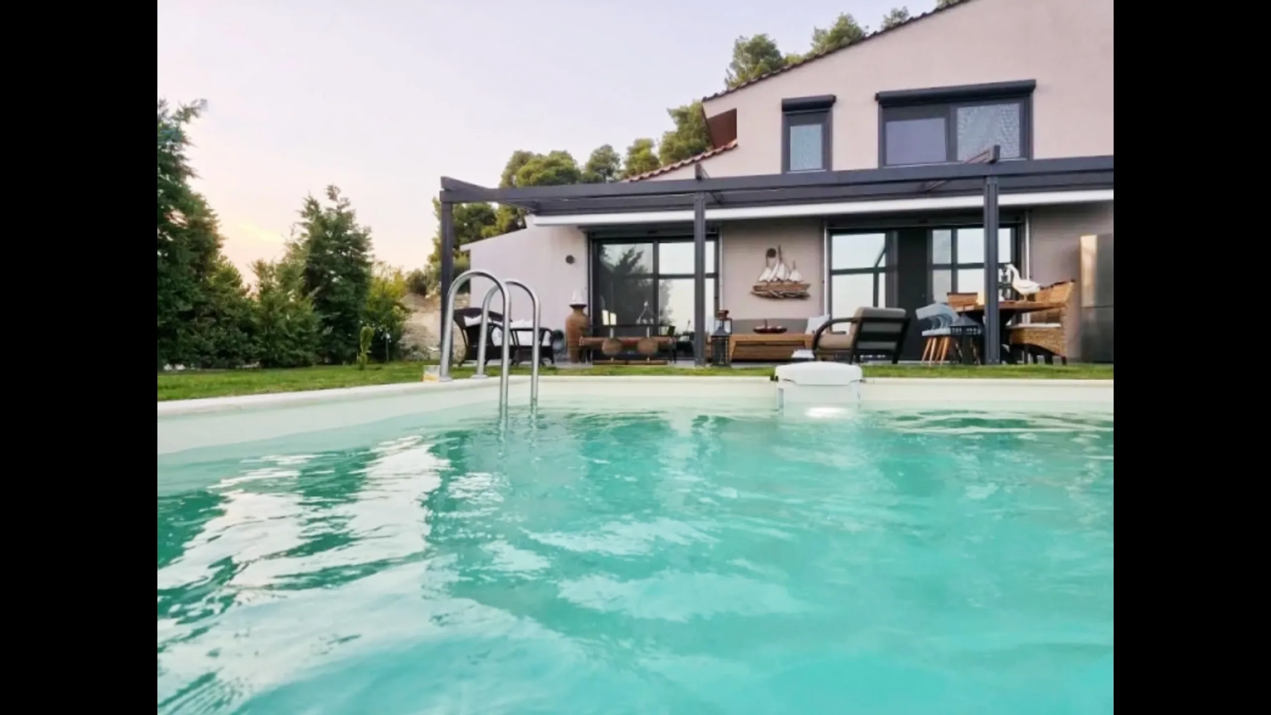 Элегантная и стильная вилла, Посиди, Кассандра 2