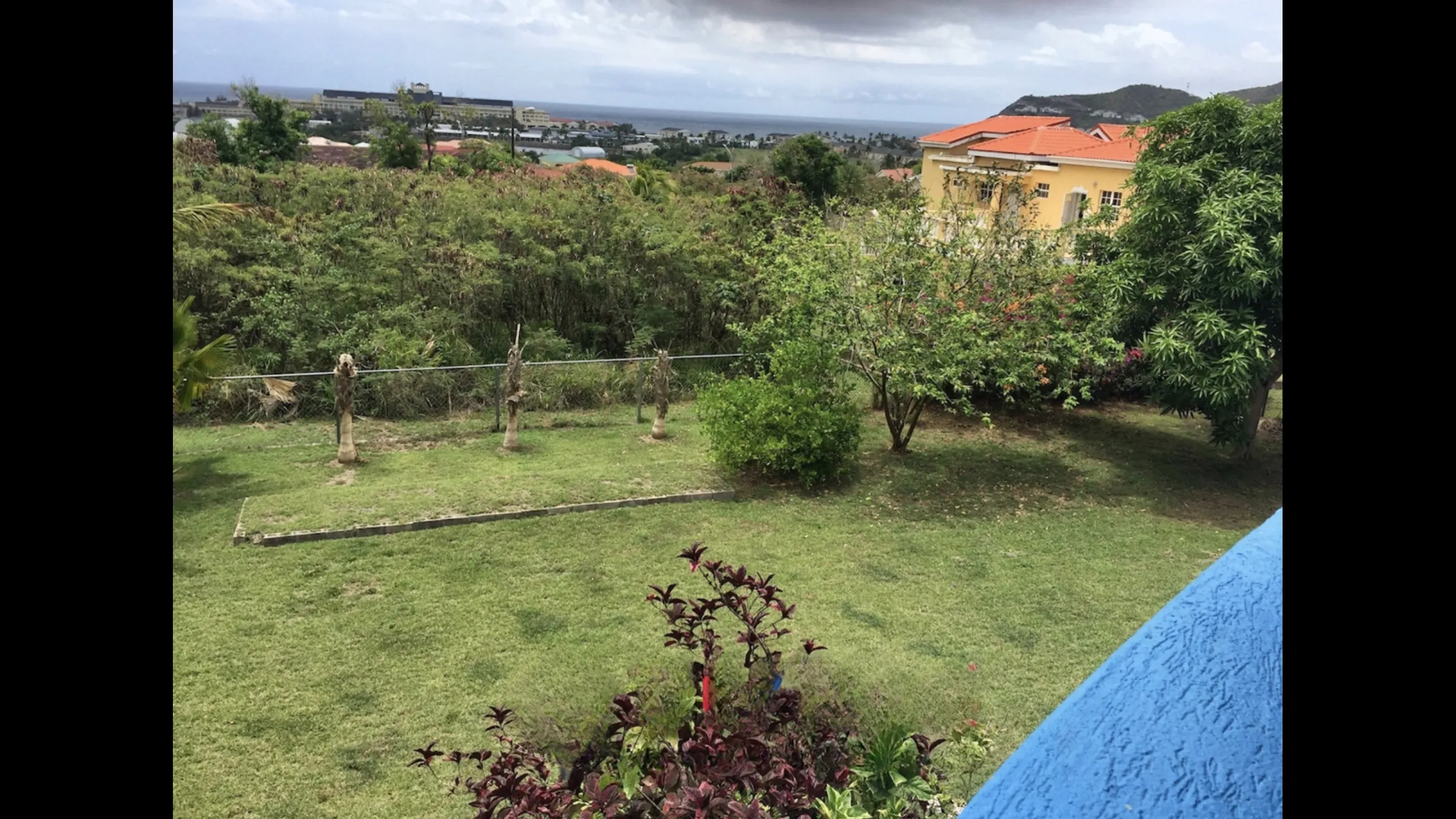 Villa in classical style, Frigate Bay, Basseterre 11