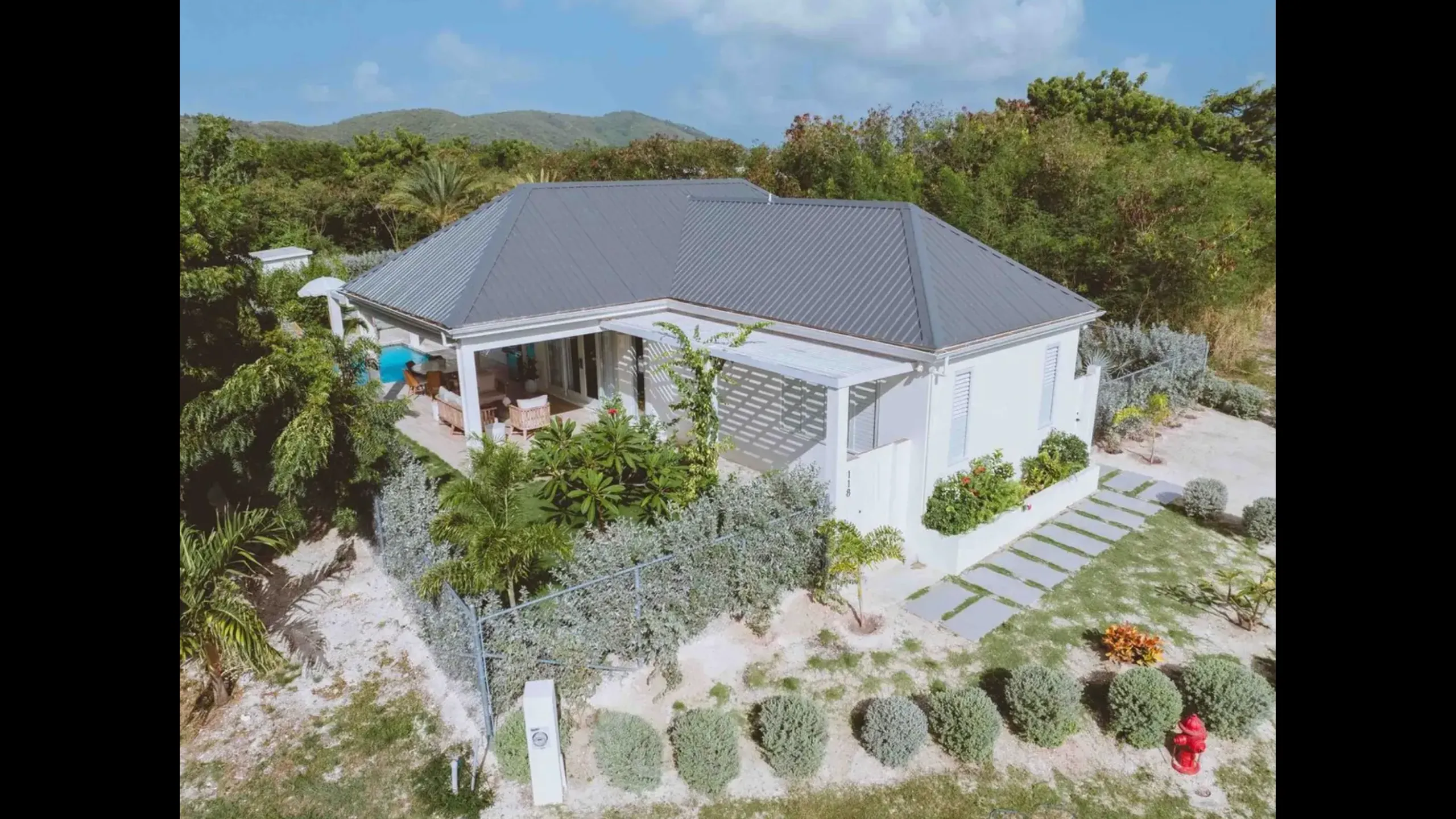 Share and full ownership of villas in a residential complex 4