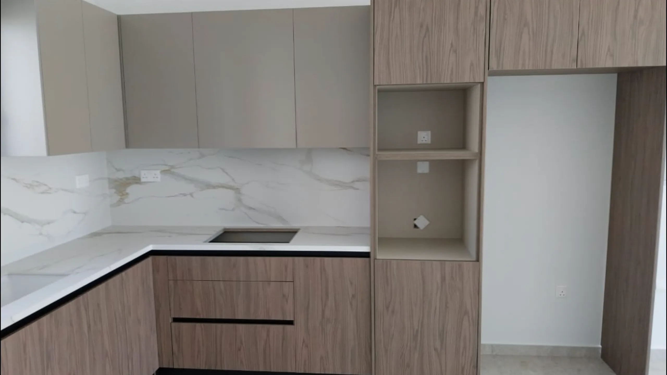 Sea view villa in a prestigious area of Limassol 10
