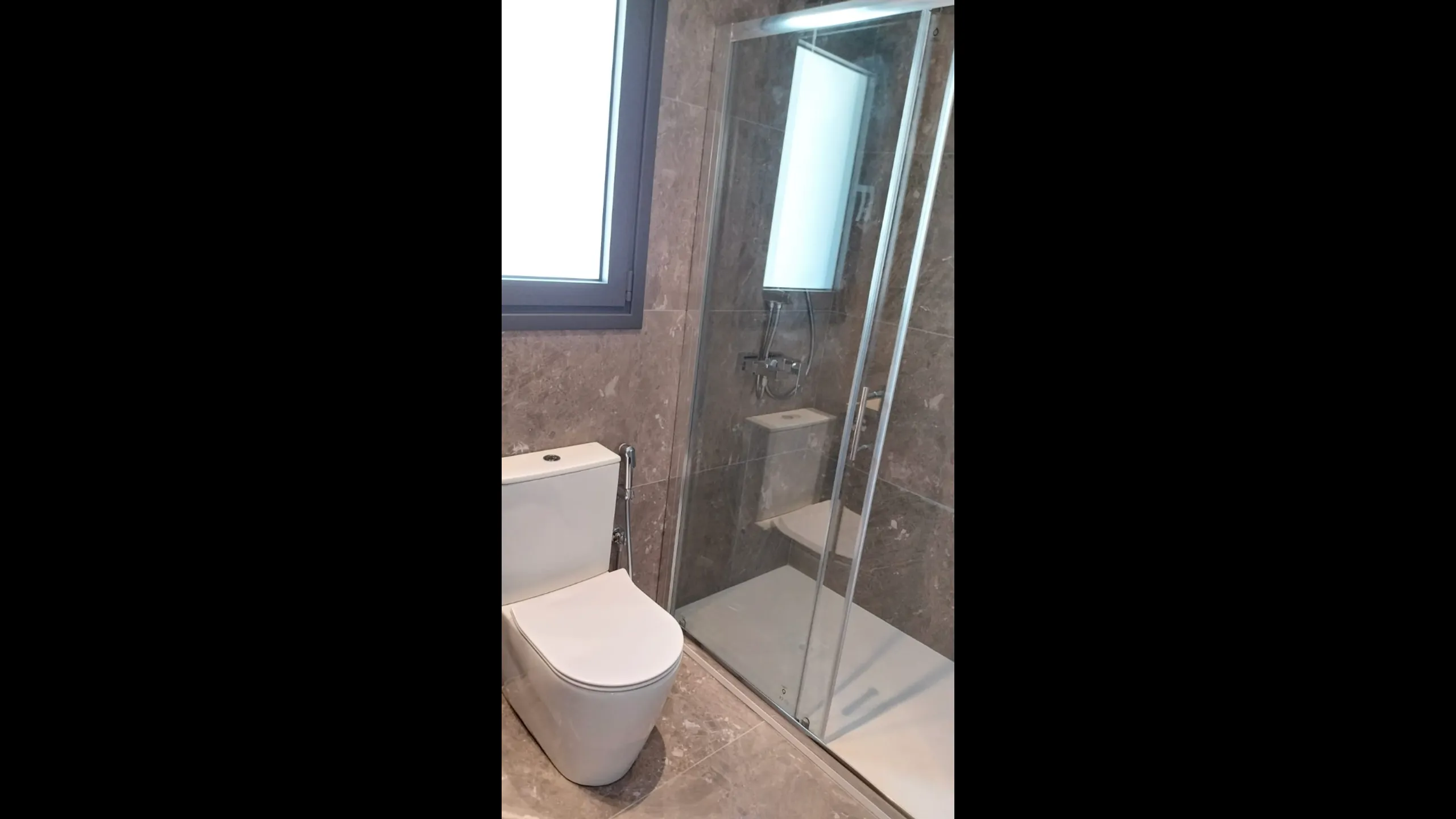 Sea view villa in a prestigious area of Limassol 20