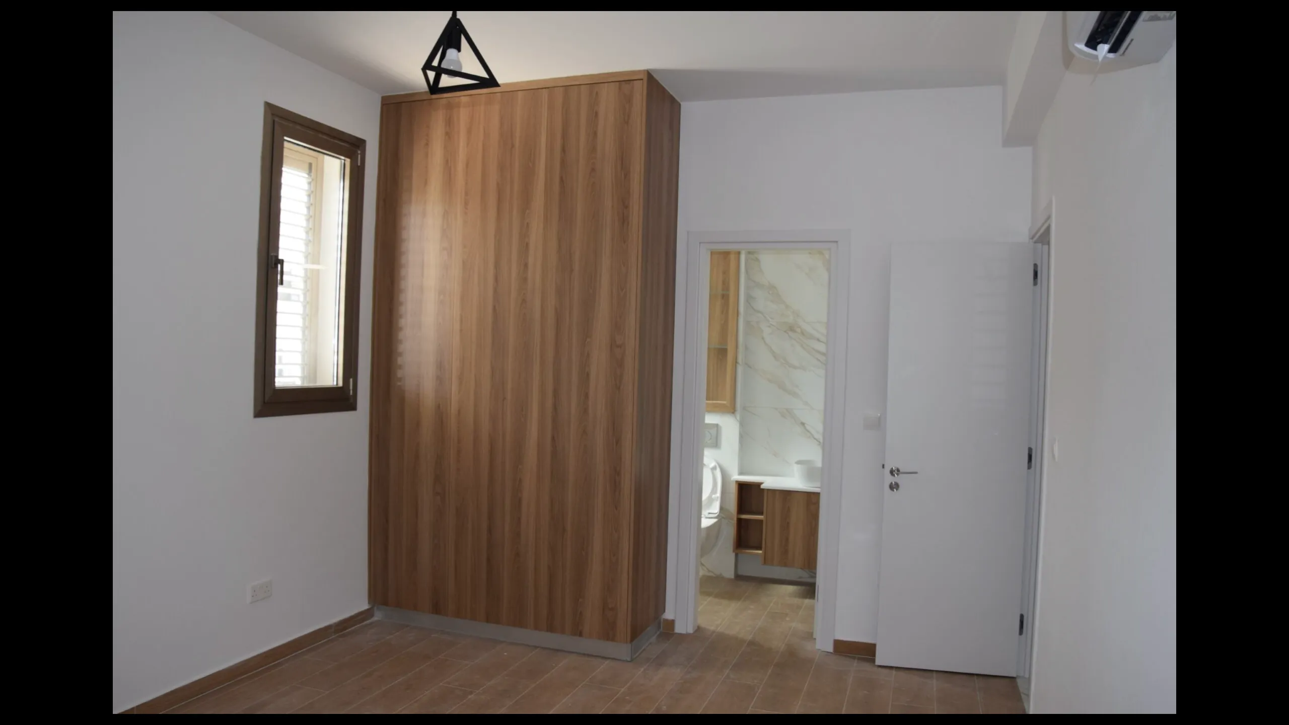 Современные и просторные апартаменты с 3 спальнями, Героскипу, Пафос 11