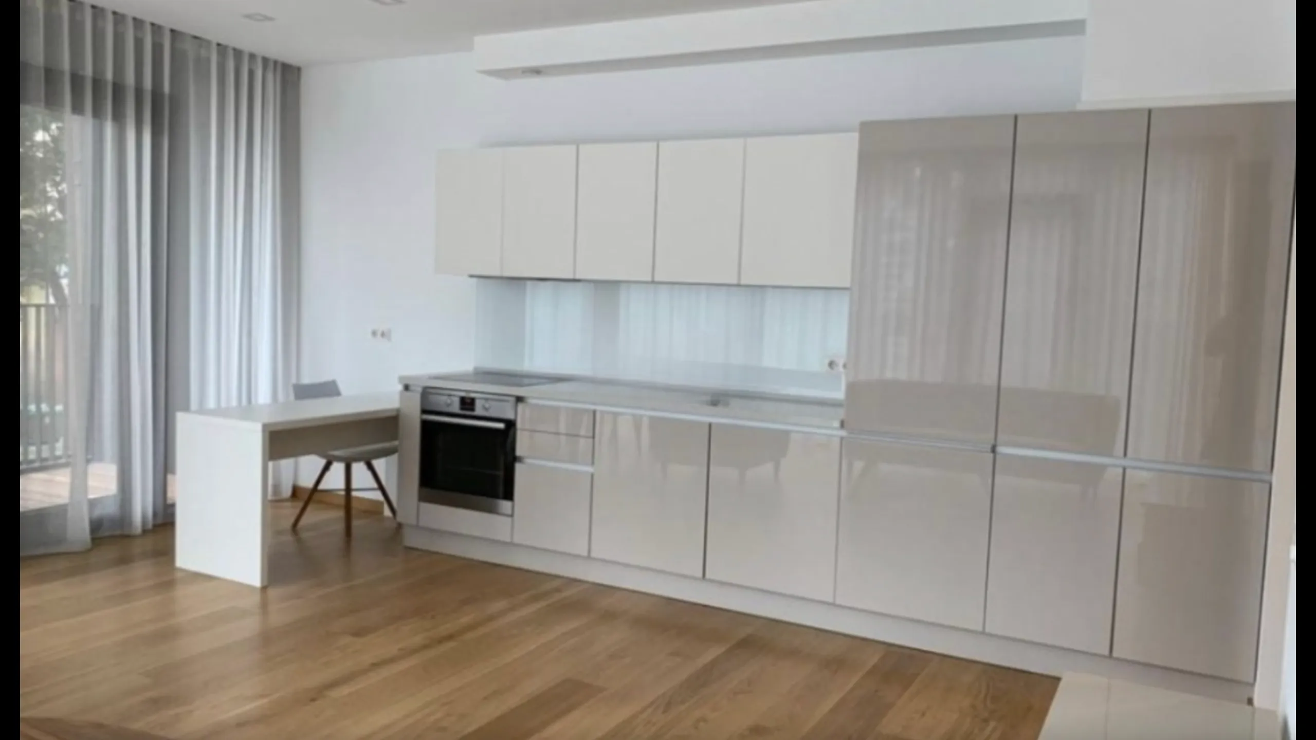 Stylish apartments, historical center, Riga 6