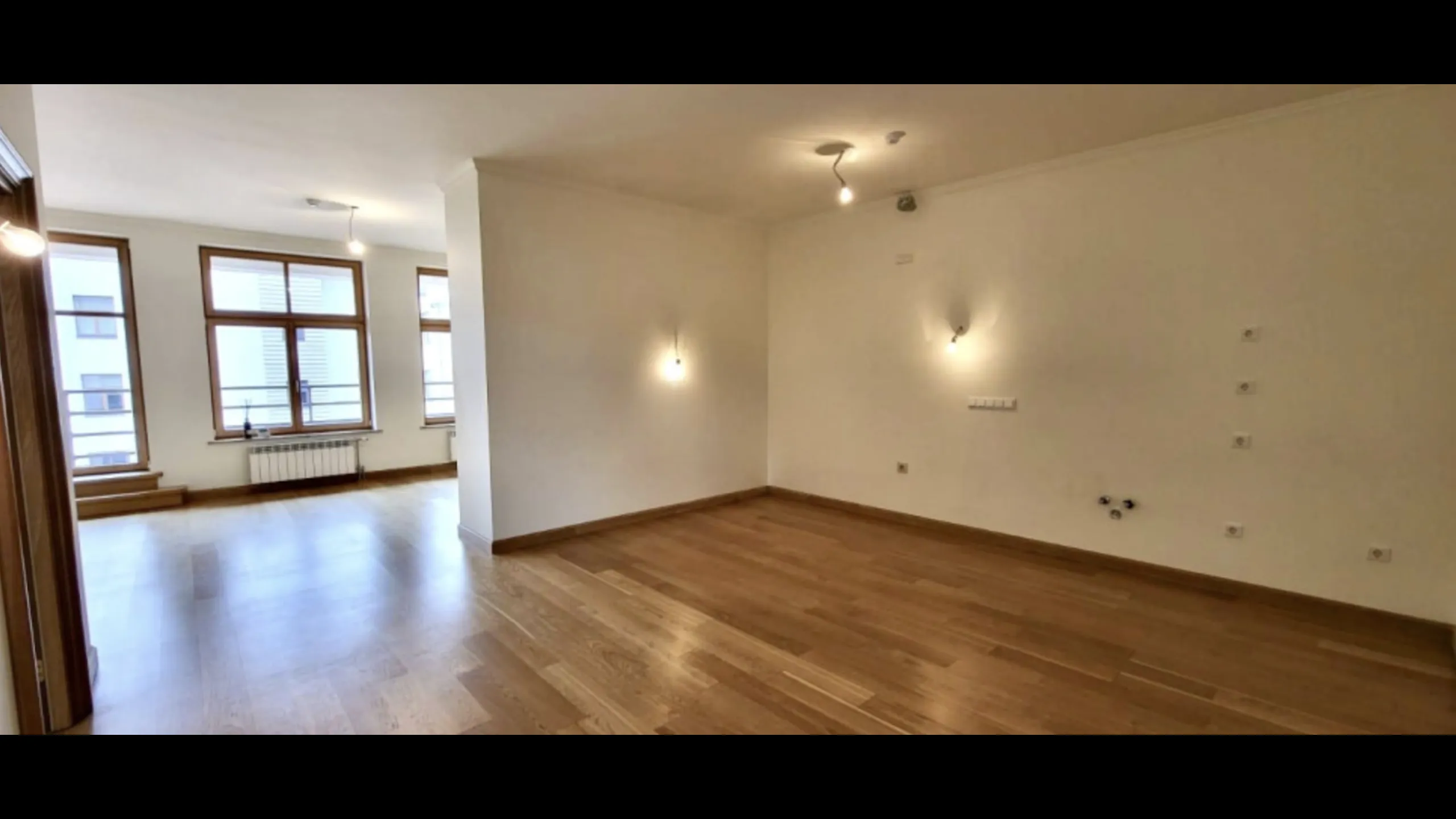 Classical apartments, historic center, Riga 5