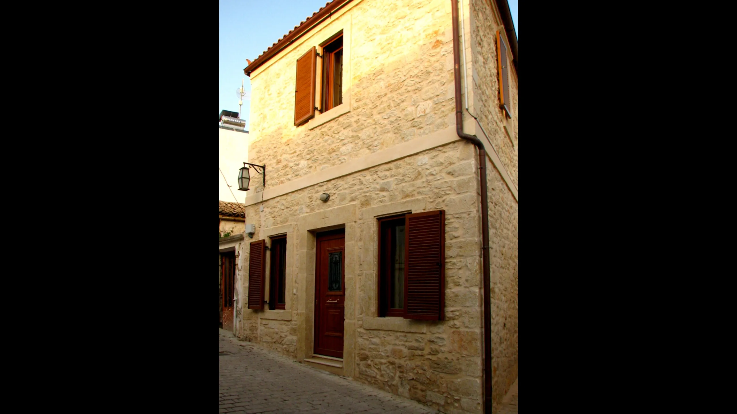 Traditional house, Kato Archanes, Archanes, Crete 1