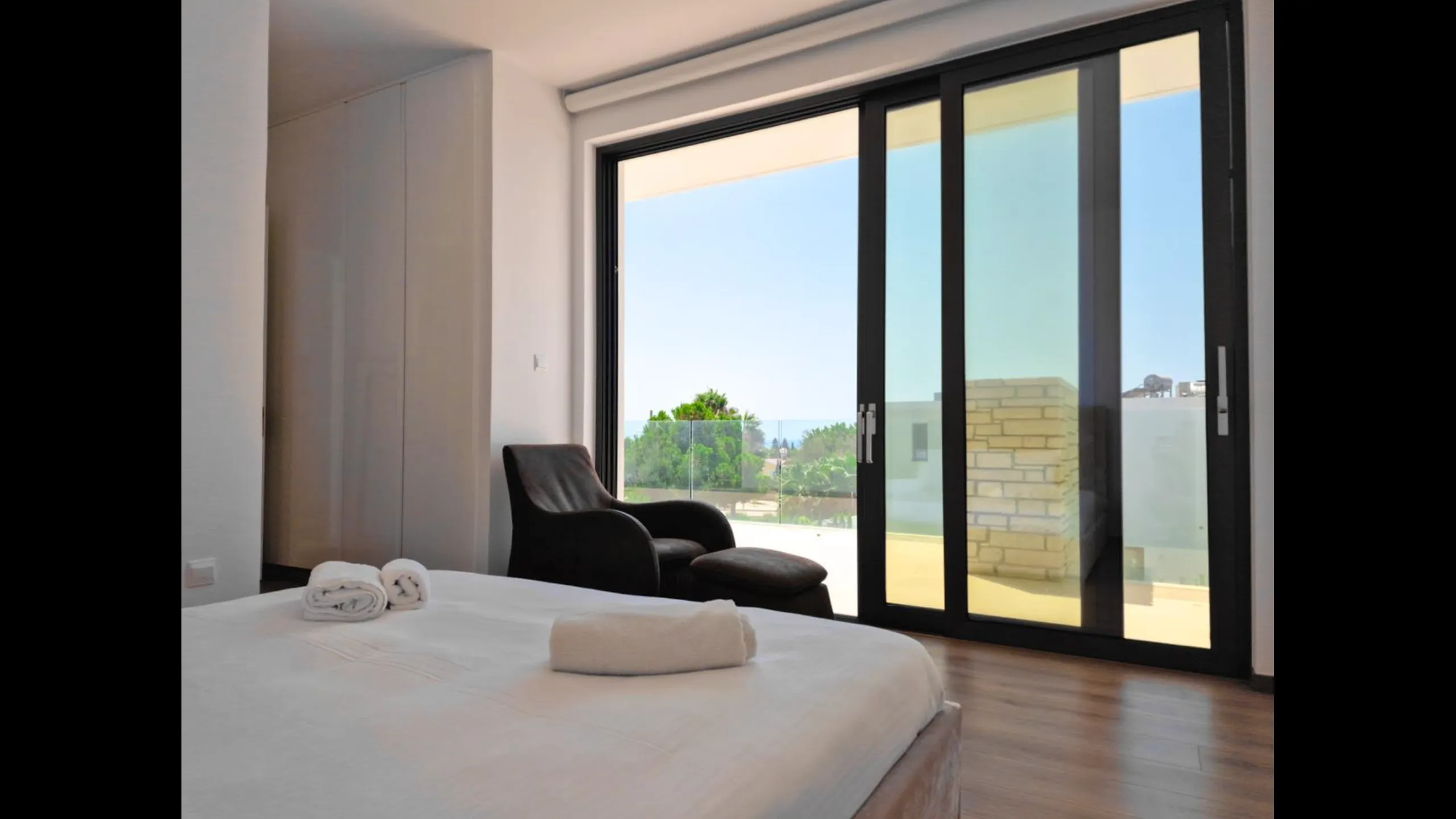 Villas in luxury style, Peyia, Paphos 10