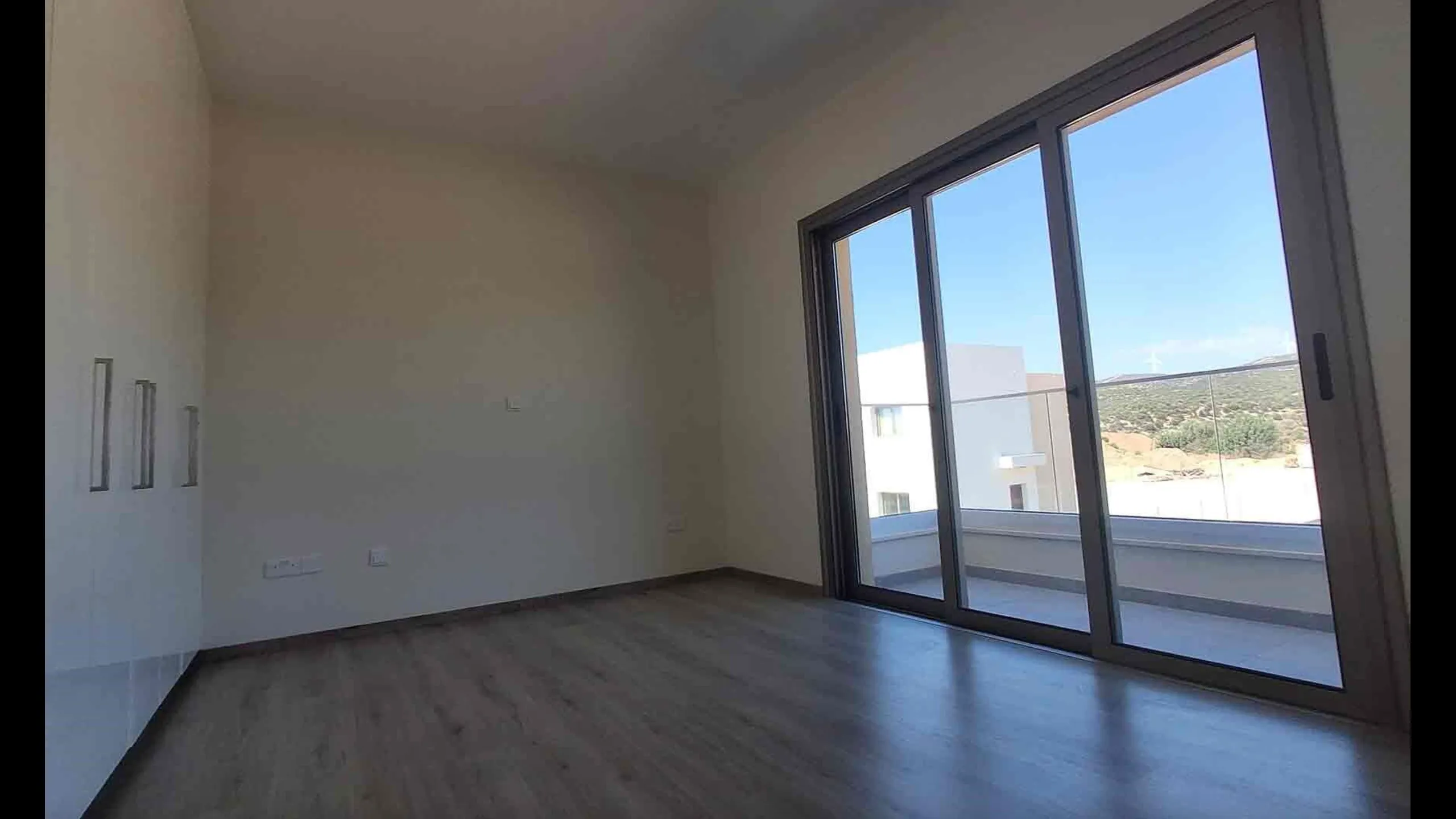 Stylish villas with pool and Mediterranean sea view 7