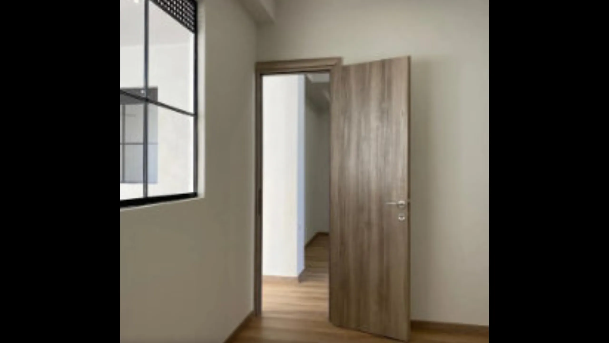 Полностью отремонтированные и меблированные апартаменты, Пирей, Афины 5