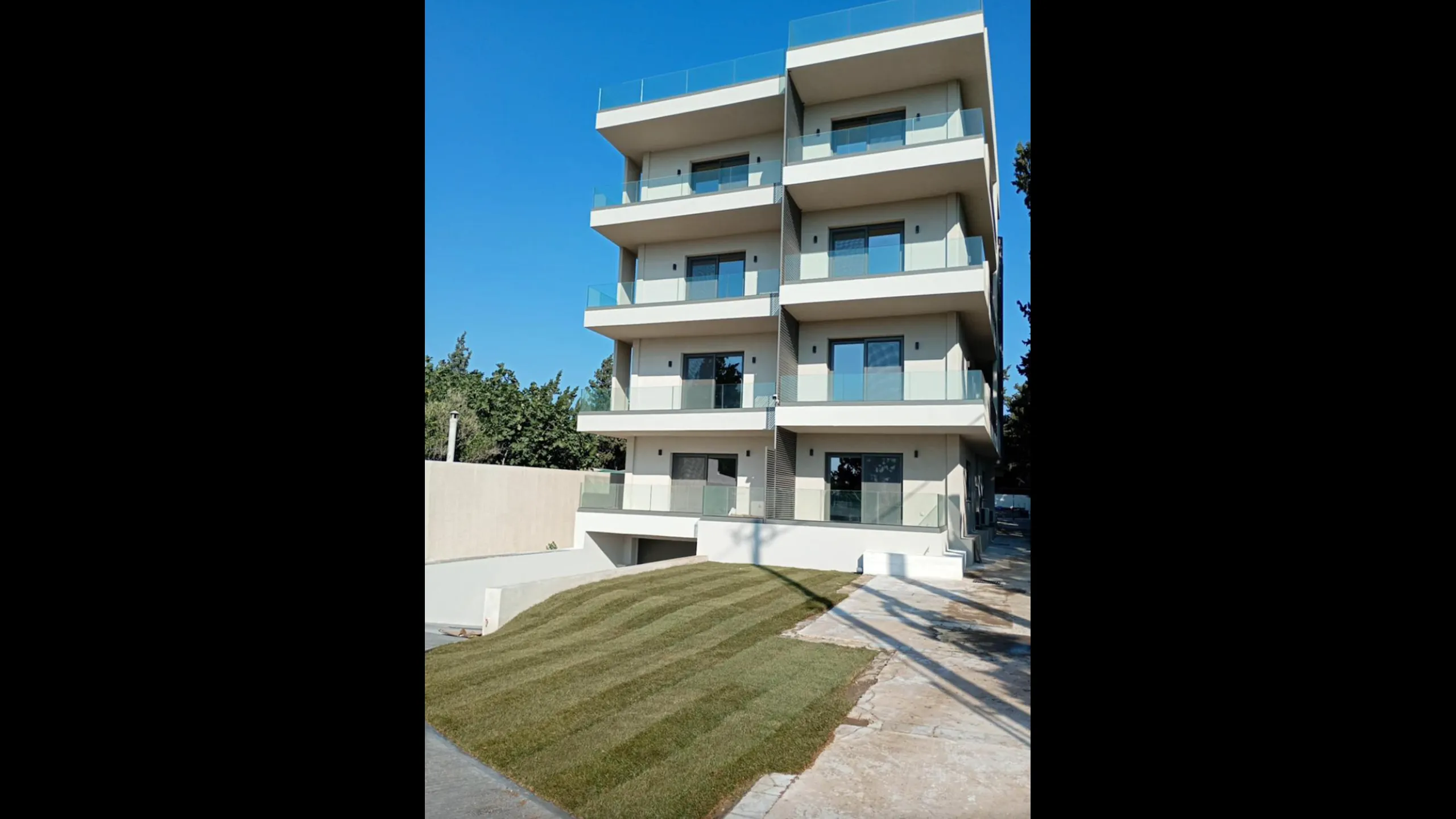 Cosy apartments with guaranteed return, Loutraki, Athens 1