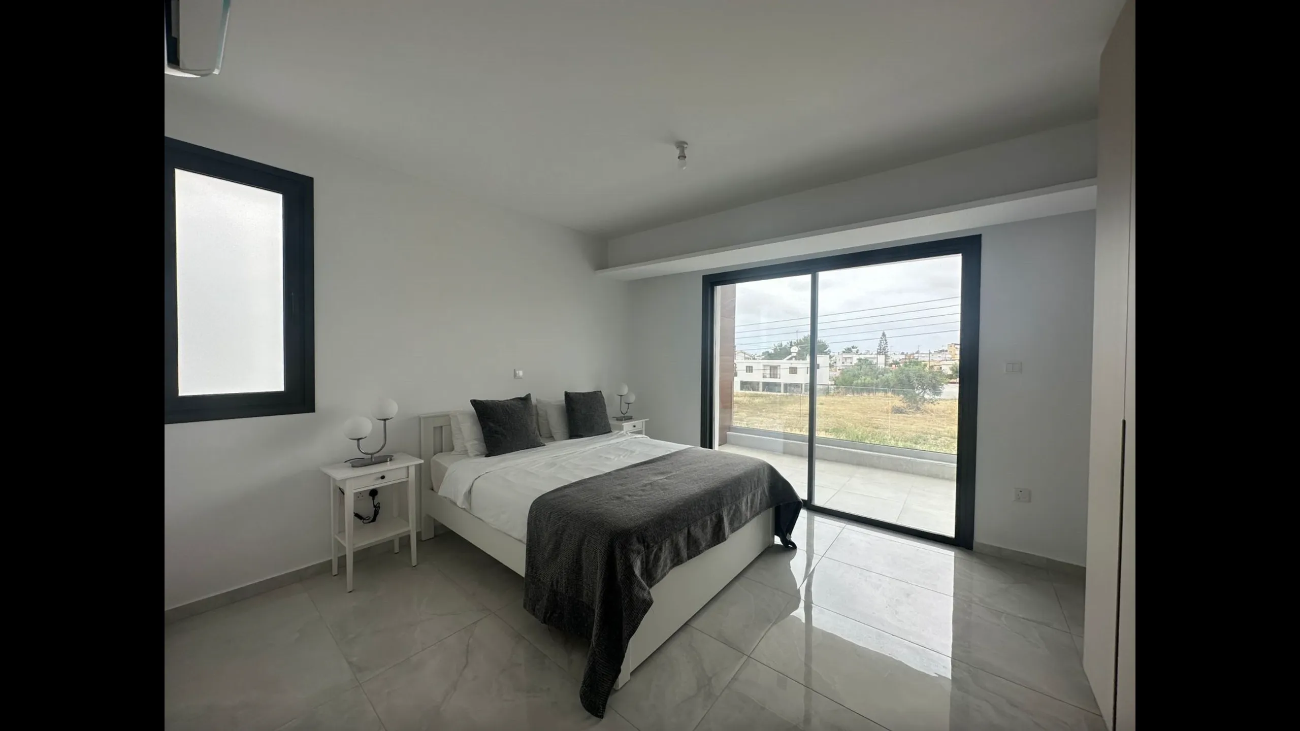 Modern villa with pool in a quiet area 13