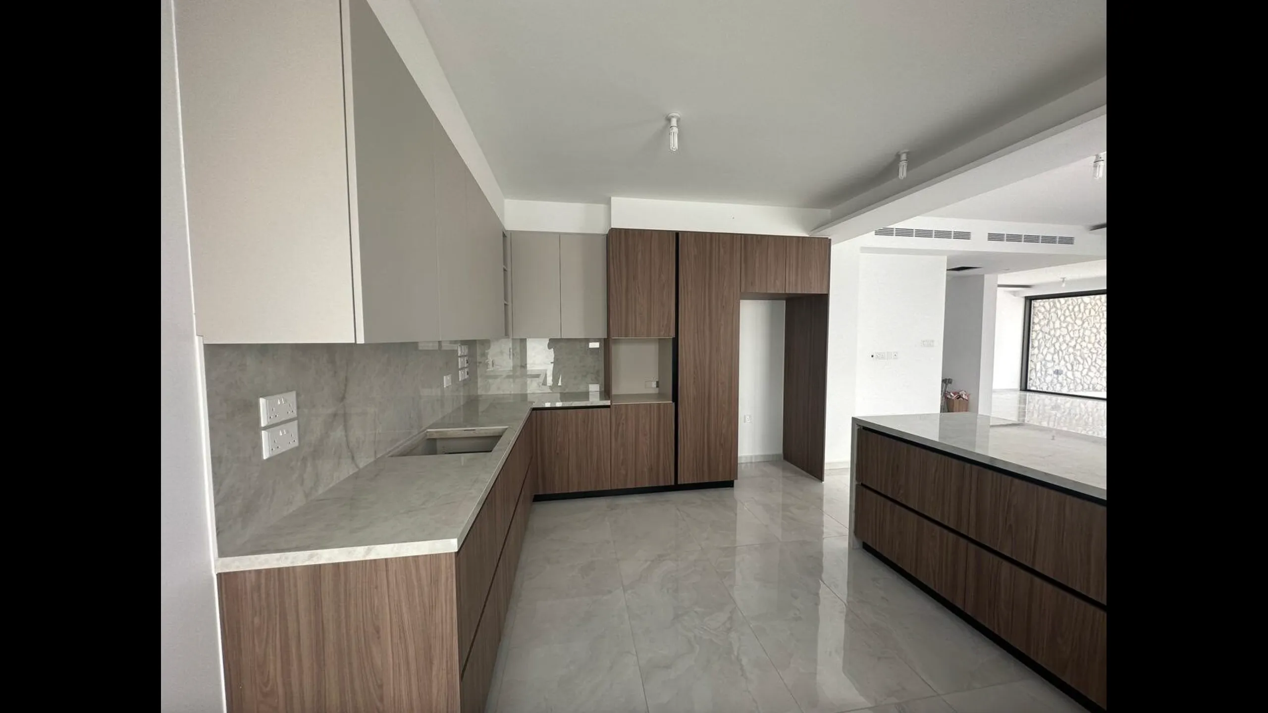 Modern villa with pool in a quiet area 11