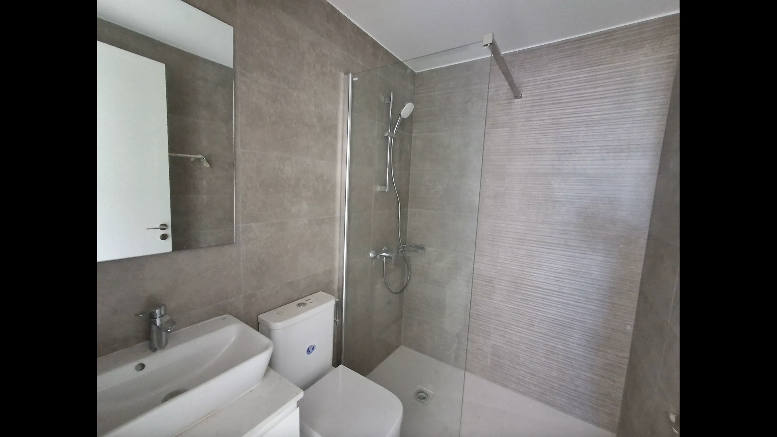 Апартаменты и виллы в жилом проекте в центре Пафоса 9