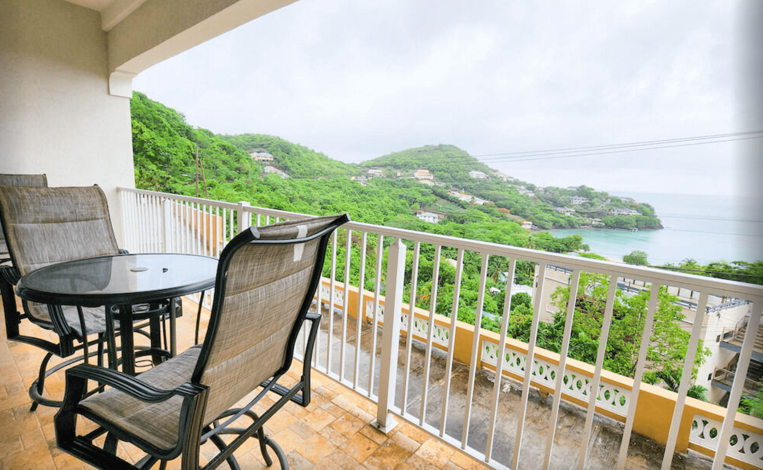 Элегантные апартаменты с видом на океан, Сент-Джорджес 13