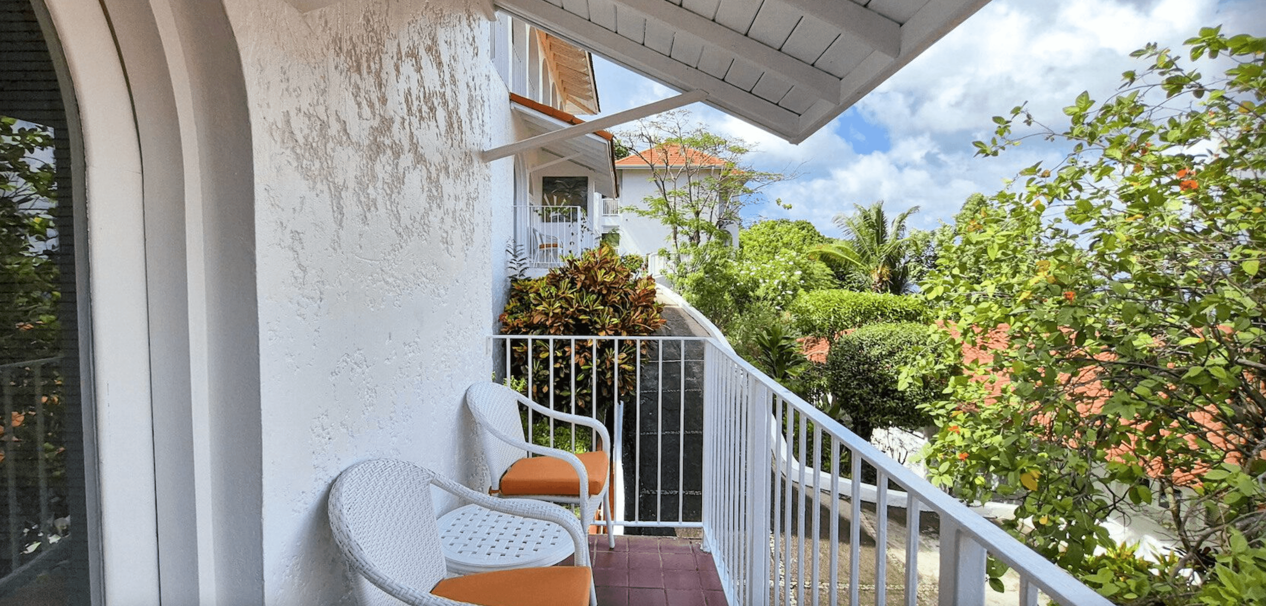 Villa with ocean and mountains view 12