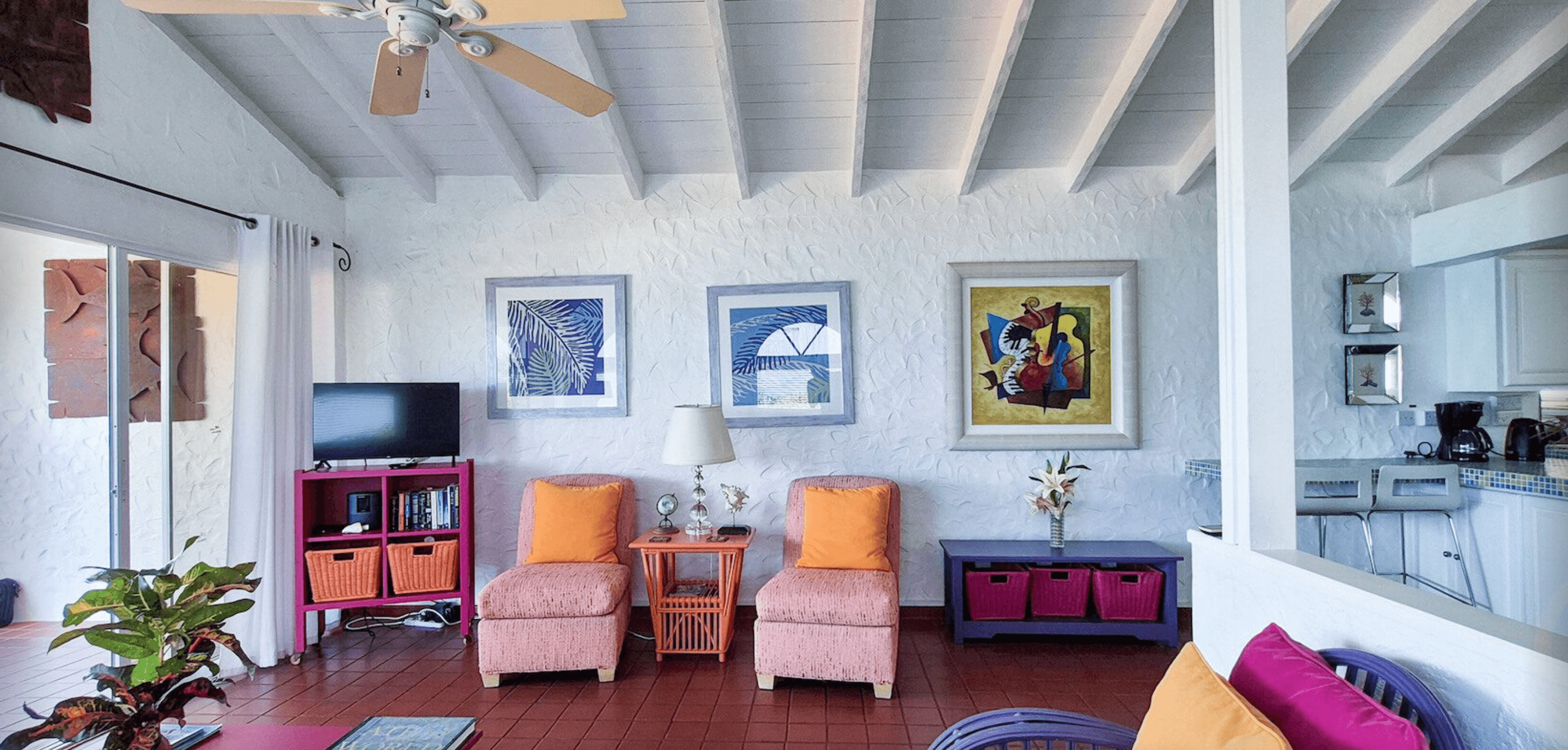 Villa with ocean and mountains view 3