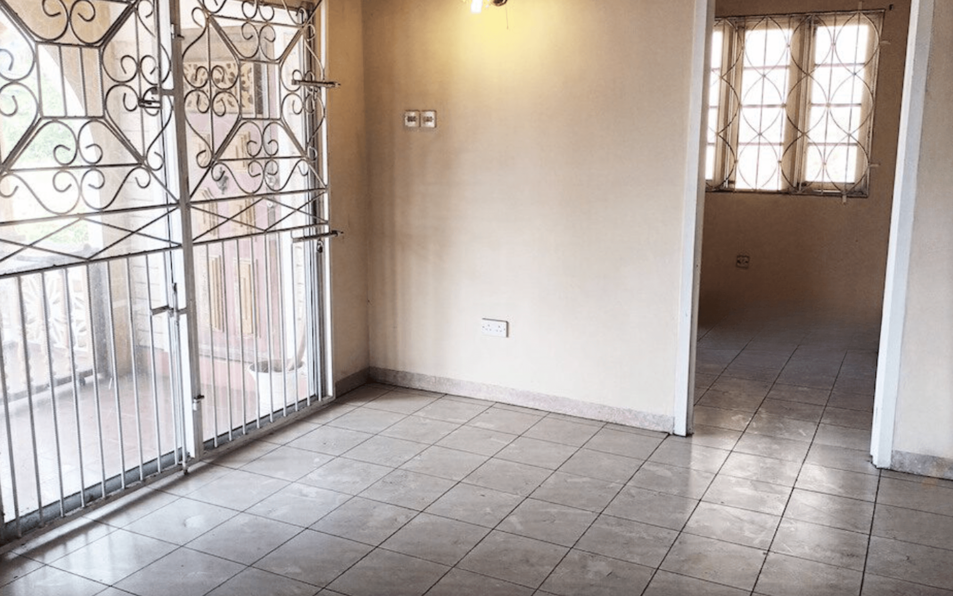 House with traditional elements, St. Andrew 11