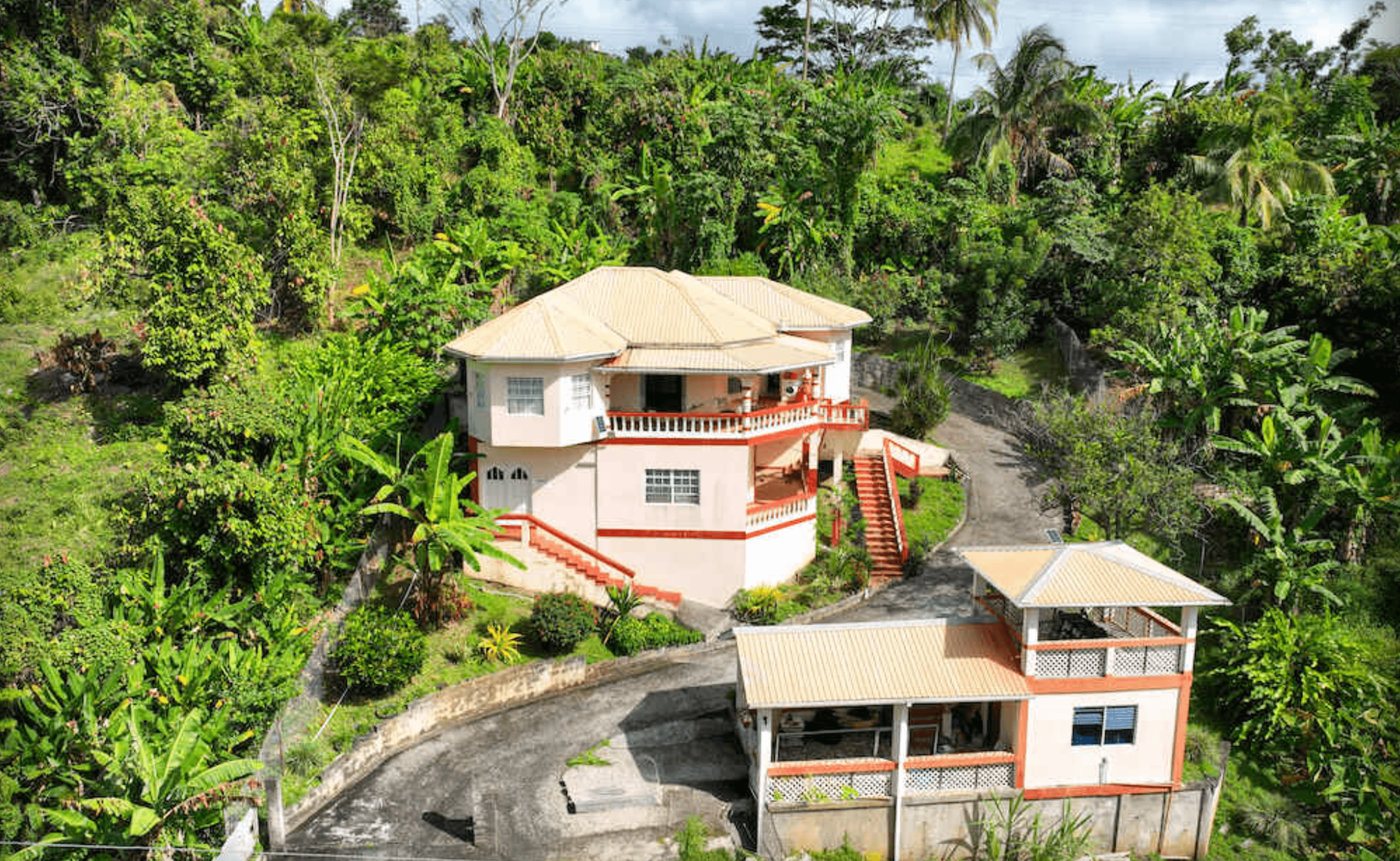 House in traditional style, St. Patrick 3