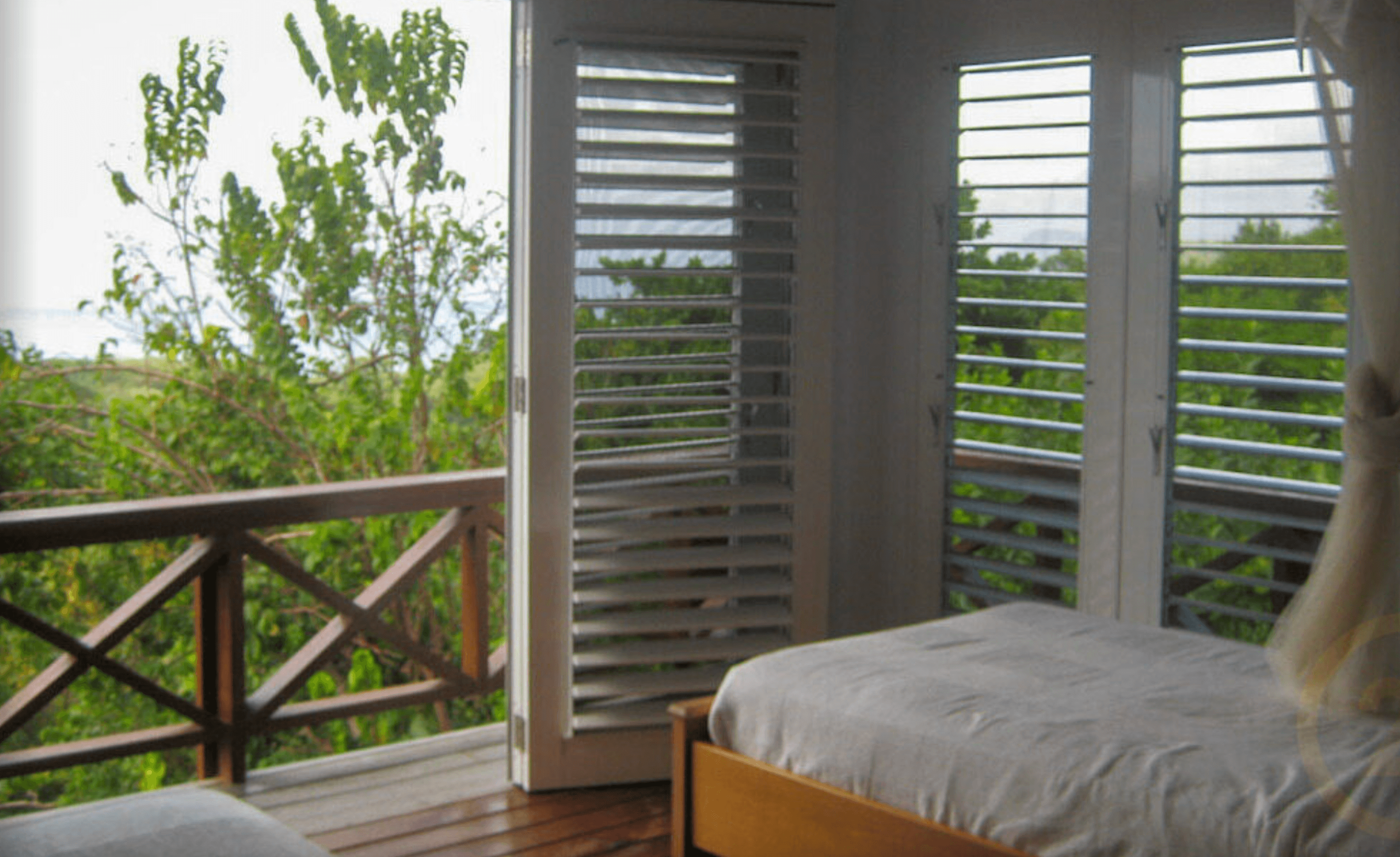 Дом с бассейном и видом на океан, Карриаку 12