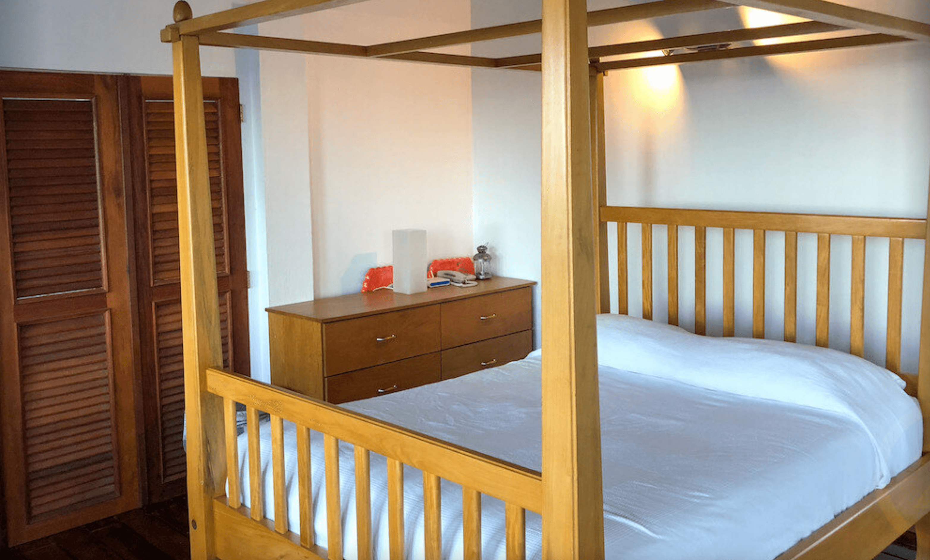 Дом с бассейном и видом на океан, Карриаку 11