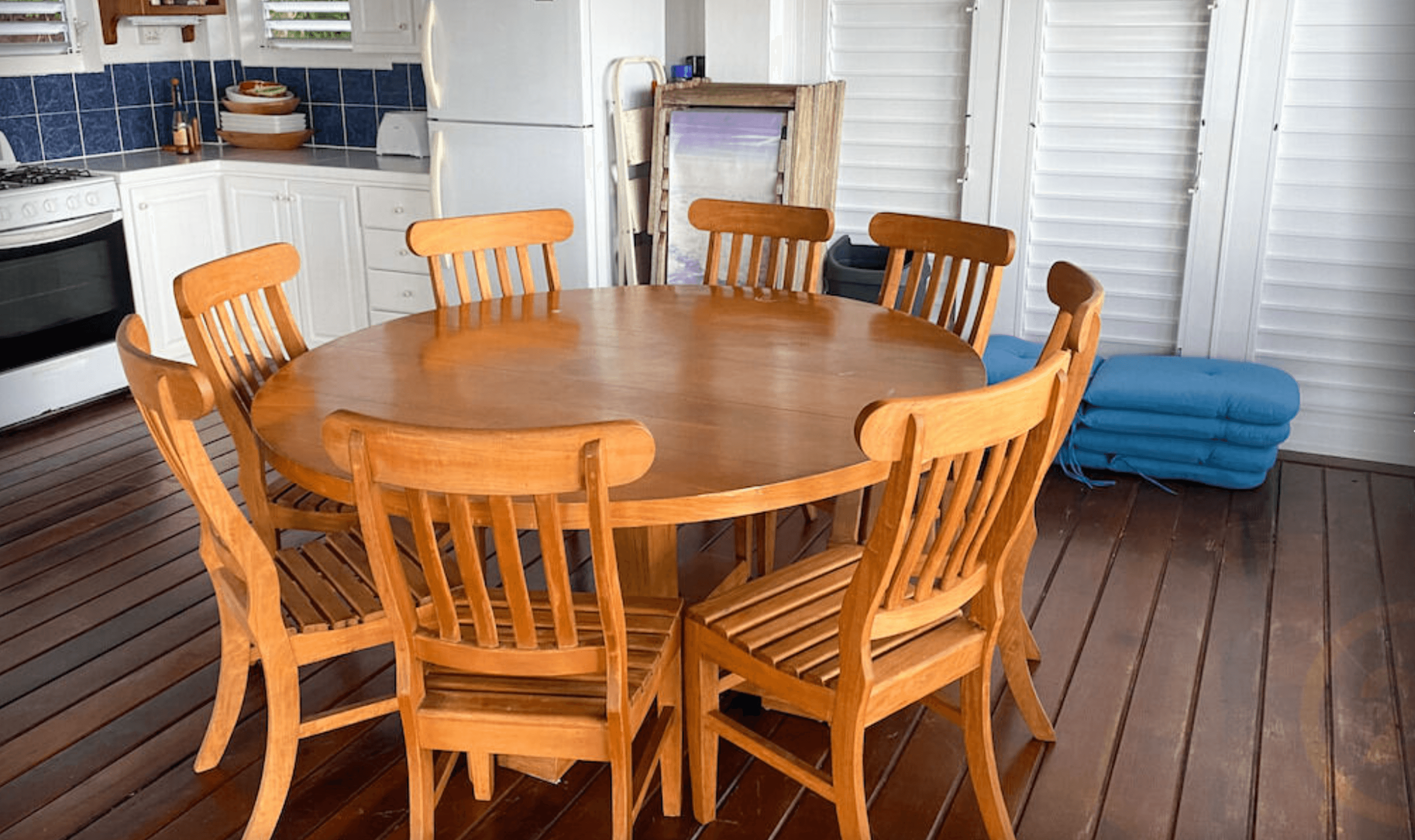 Дом с бассейном и видом на океан, Карриаку 8