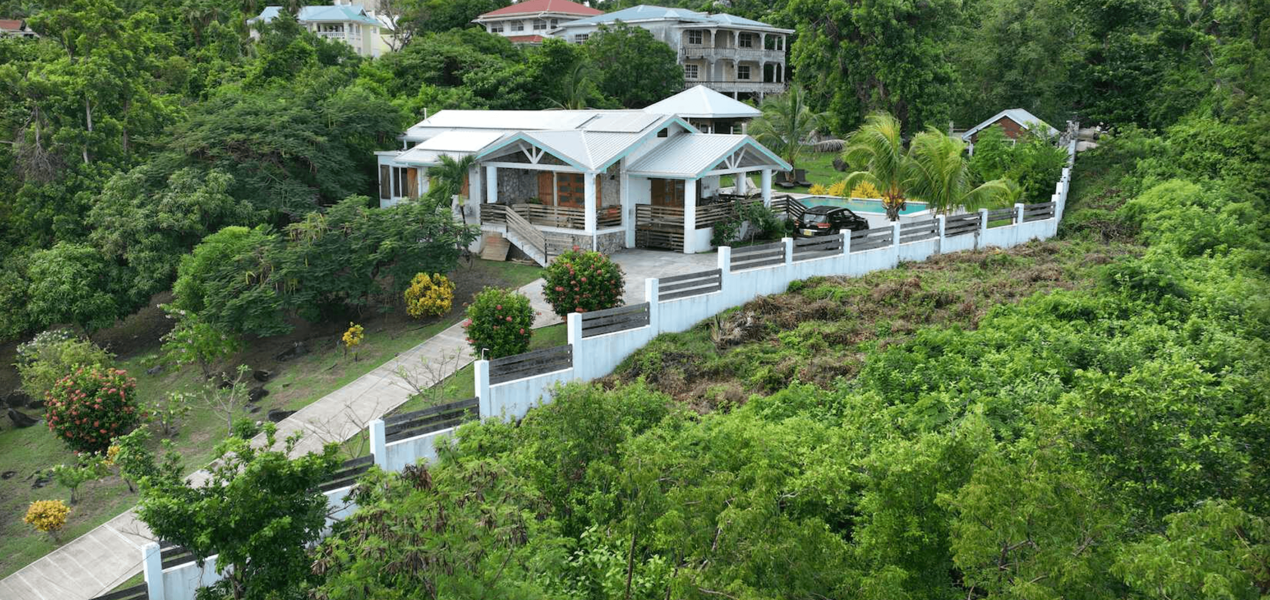House in classical style with ocean view, St. Patrick 13