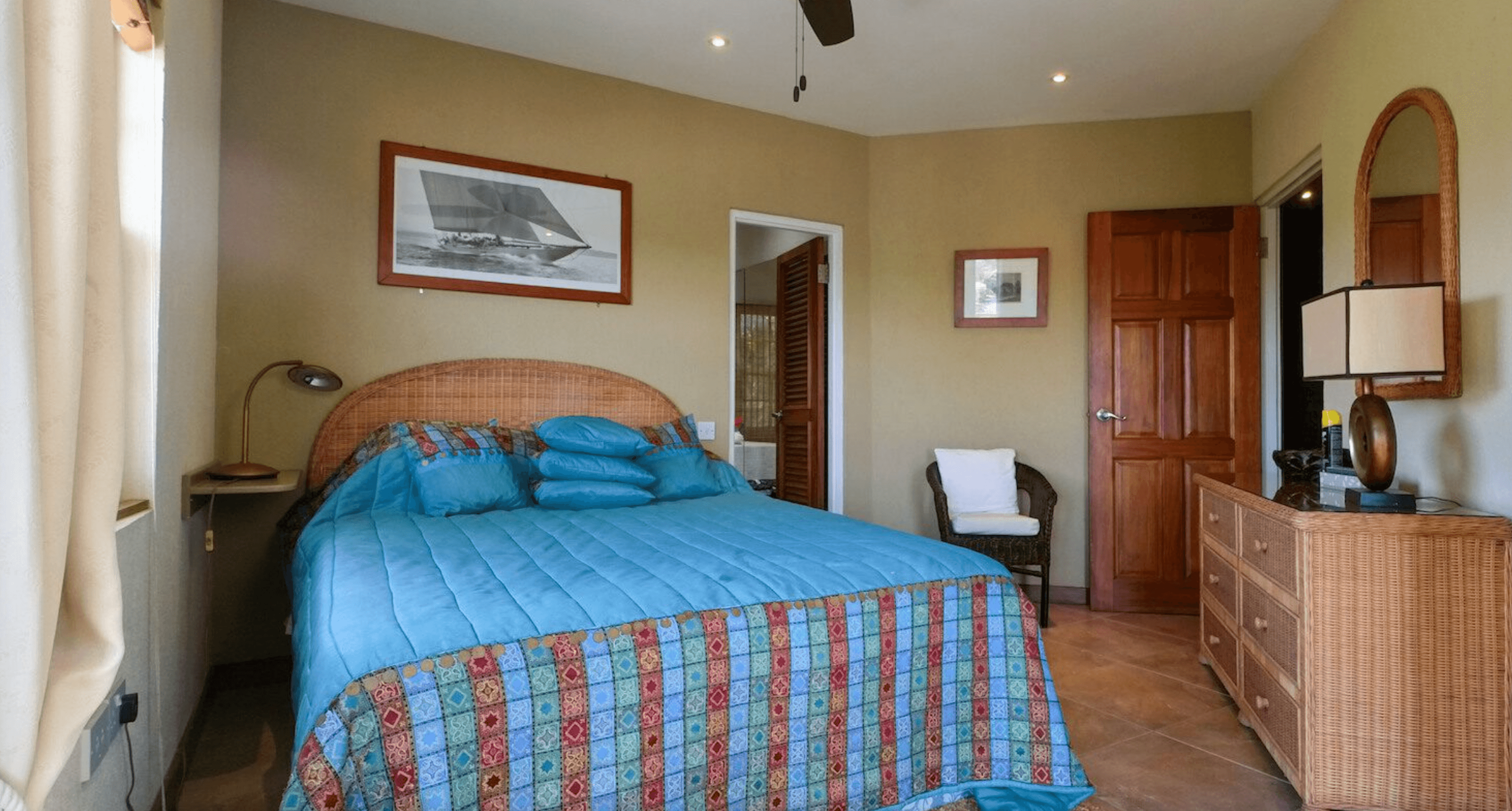 Стильный дом с видом на океан, Сент-Джорджес 13