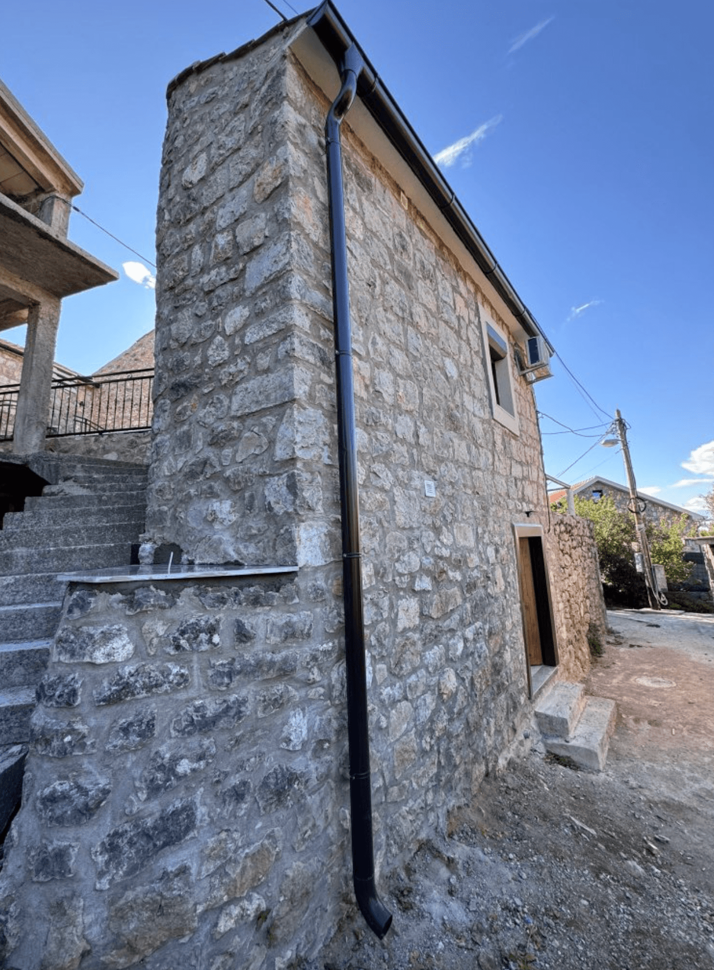 Дом из традиционного камня, Луштица 4