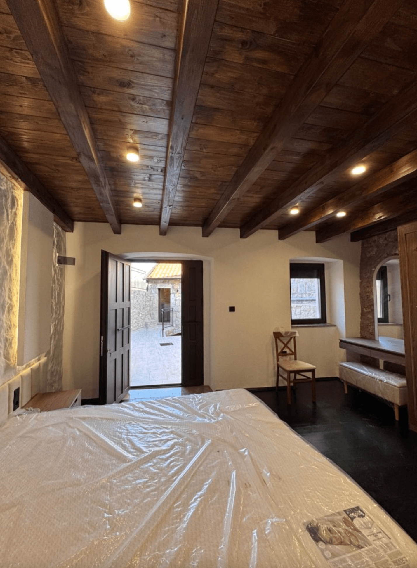 Дом из традиционного камня, Луштица 8